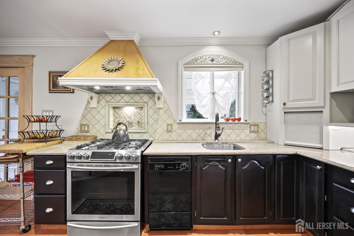 South Amboy, New Jersey, 08879, United States, 4 Bedrooms Bedrooms, ,3 BathroomsBathrooms,Residential,For Sale,1829503
