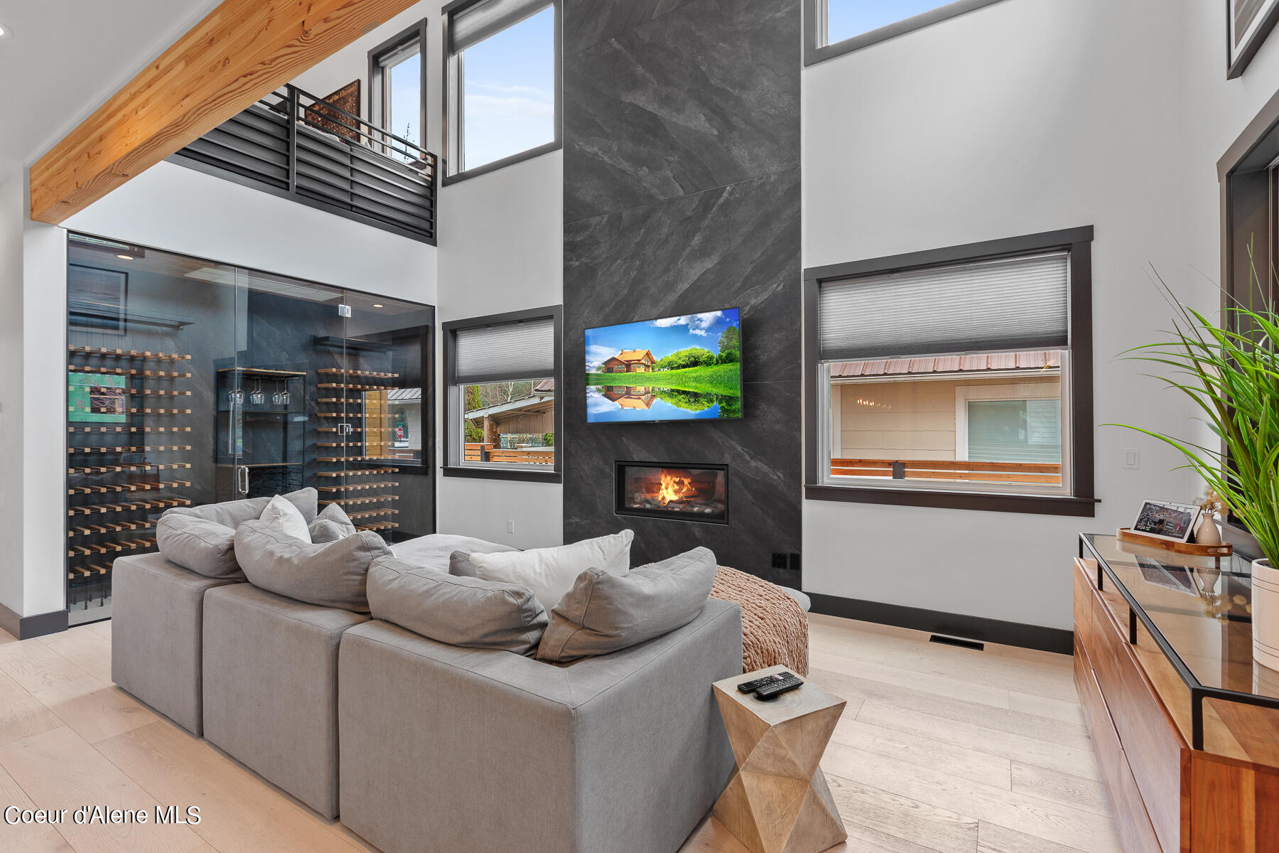 Coeur d'Alene, Idaho, 83814, United States, 4 Bedrooms Bedrooms, ,1 BathroomBathrooms,Residential,For Sale,1975946