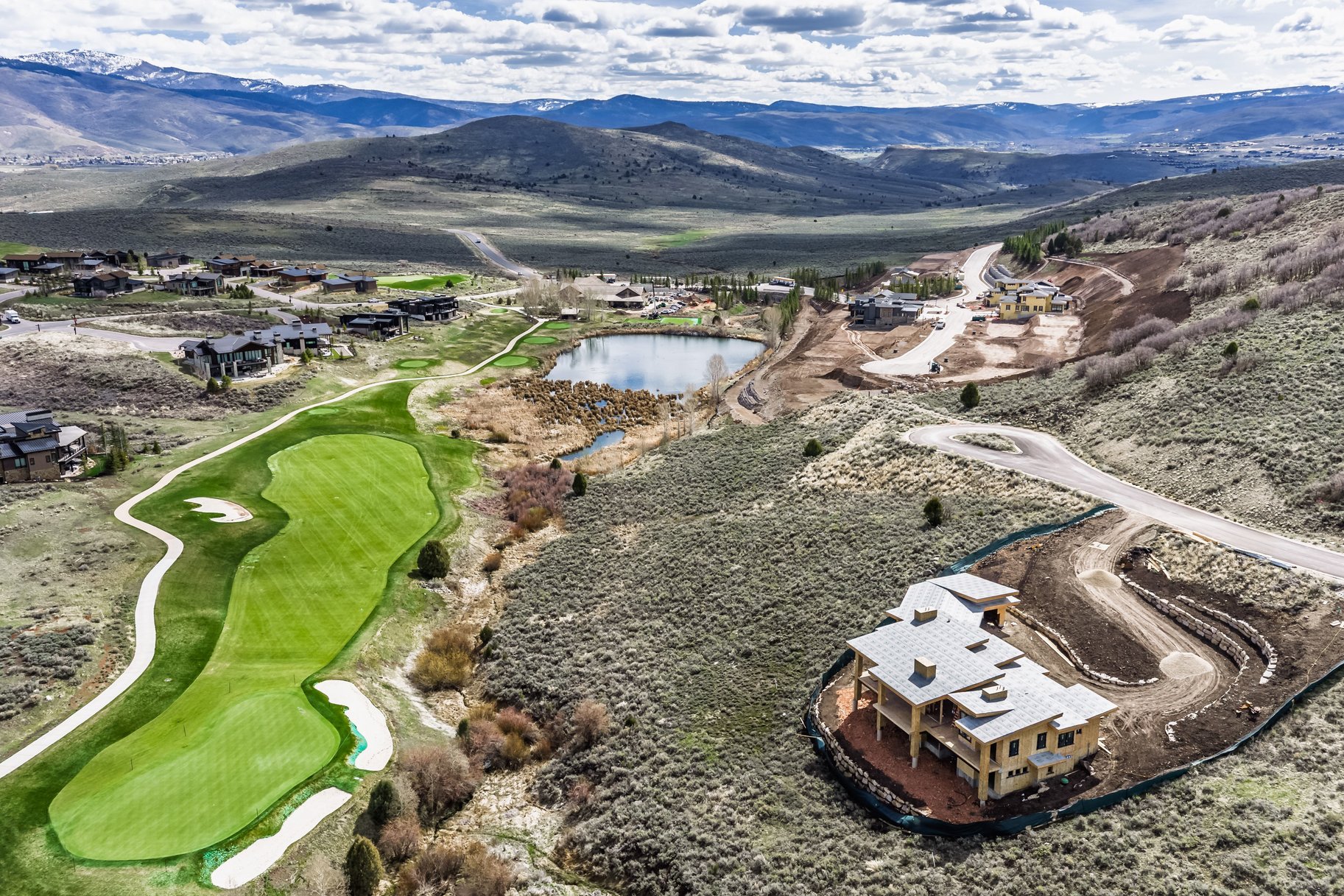  New Luxury Home on Tuhaye