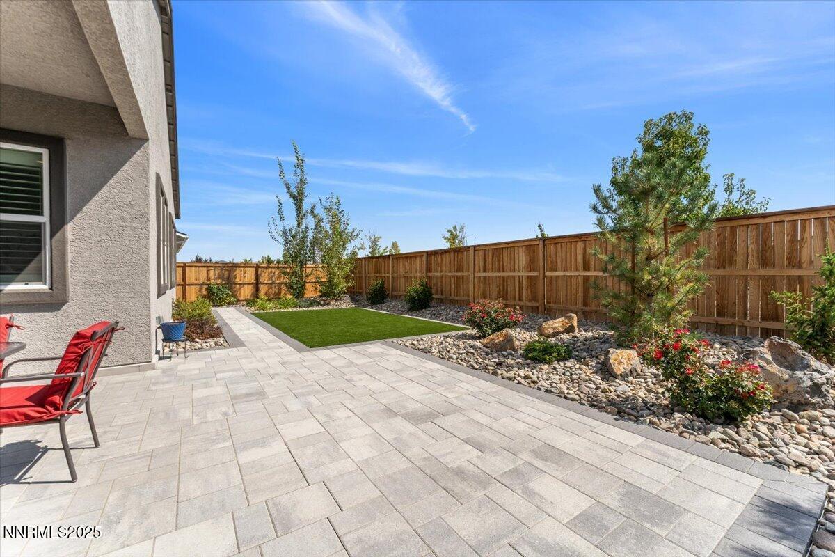 Sparks, Nevada, 89436, United States, 3 Bedrooms Bedrooms, ,3 BathroomsBathrooms,Residential,For Sale,1942238
