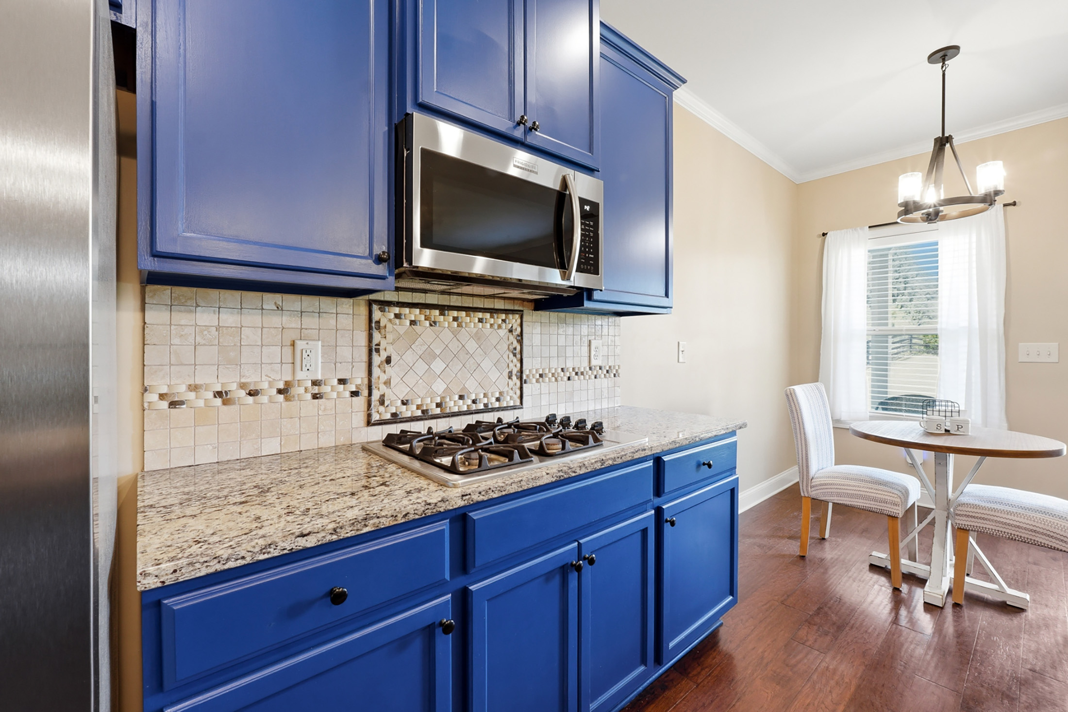  Thoughtfully Designed Craftsman Style Home in Seven Hills - 物件實景