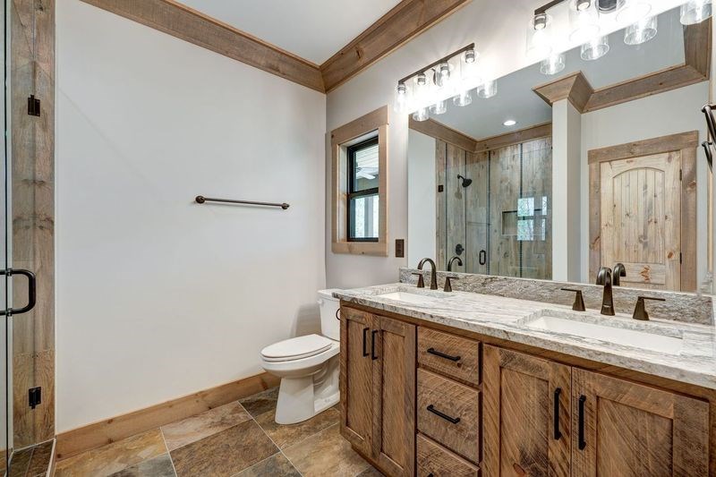 Ellijay, Georgia, 30536, United States, 3 Bedrooms Bedrooms, ,2 BathroomsBathrooms,Residential,For Sale,1944985