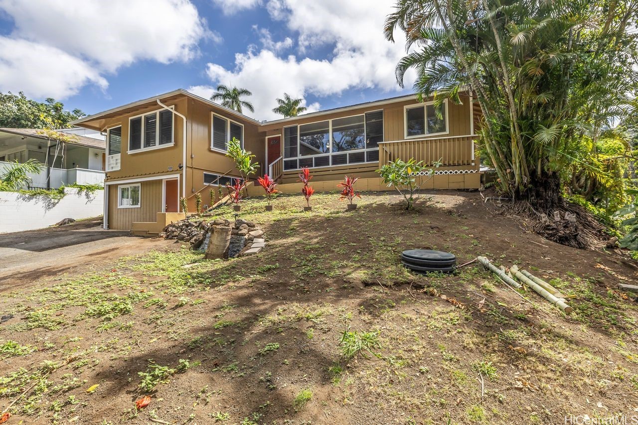 Honolulu, Hawaii, 96822, United States, 6 Bedrooms Bedrooms, ,4 BathroomsBathrooms,Residential,For Sale,1805040