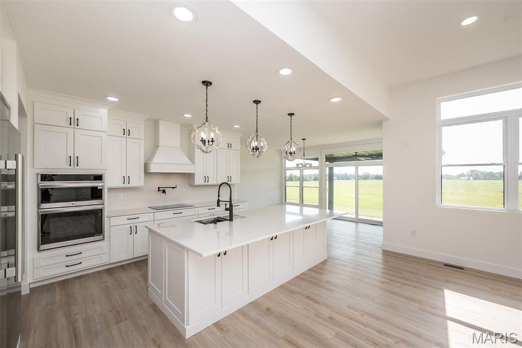 Troy, Missouri, 63379, United States, 4 Bedrooms Bedrooms, ,4 BathroomsBathrooms,Residential,For Sale,1913425