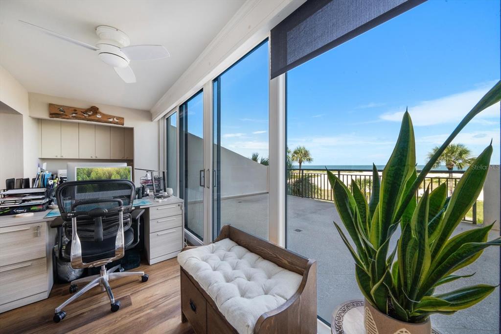 Clearwater Beach, Florida, 33767, United States, 2 Bedrooms Bedrooms, ,2 BathroomsBathrooms,Residential,For Sale,1912090