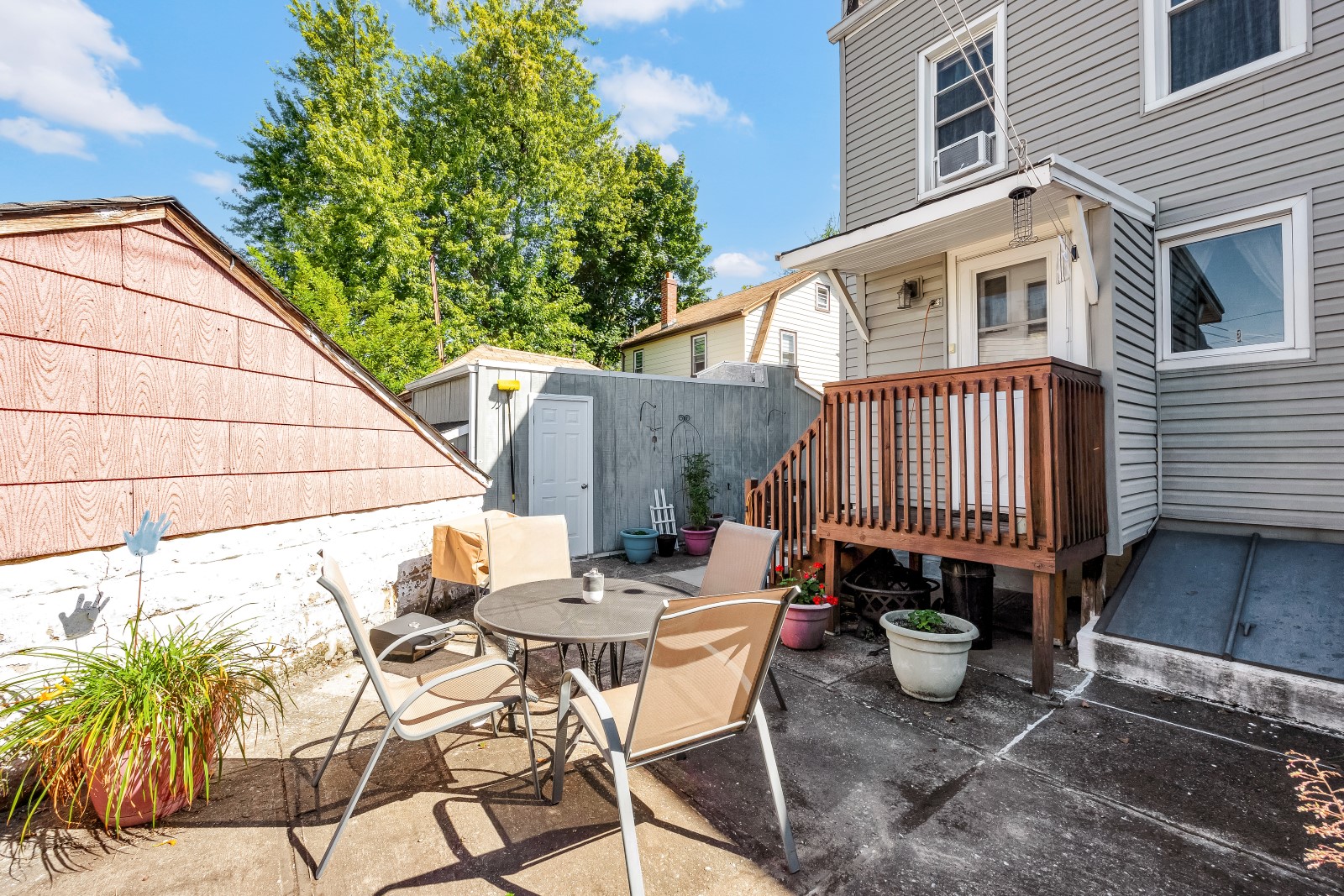 Glendale, New York, 11385, United States, 3 Bedrooms Bedrooms, ,2 BathroomsBathrooms,Residential,For Sale,1932107