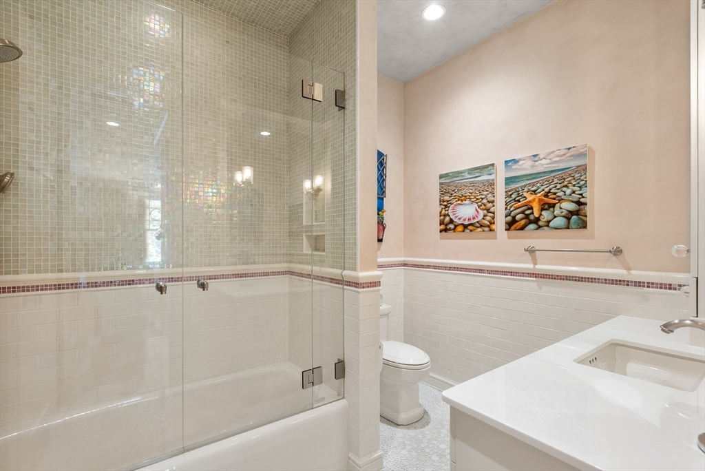 Weston, Massachusetts, 02493, United States, 6 Bedrooms Bedrooms, ,11 BathroomsBathrooms,Residential,For Sale,1938704