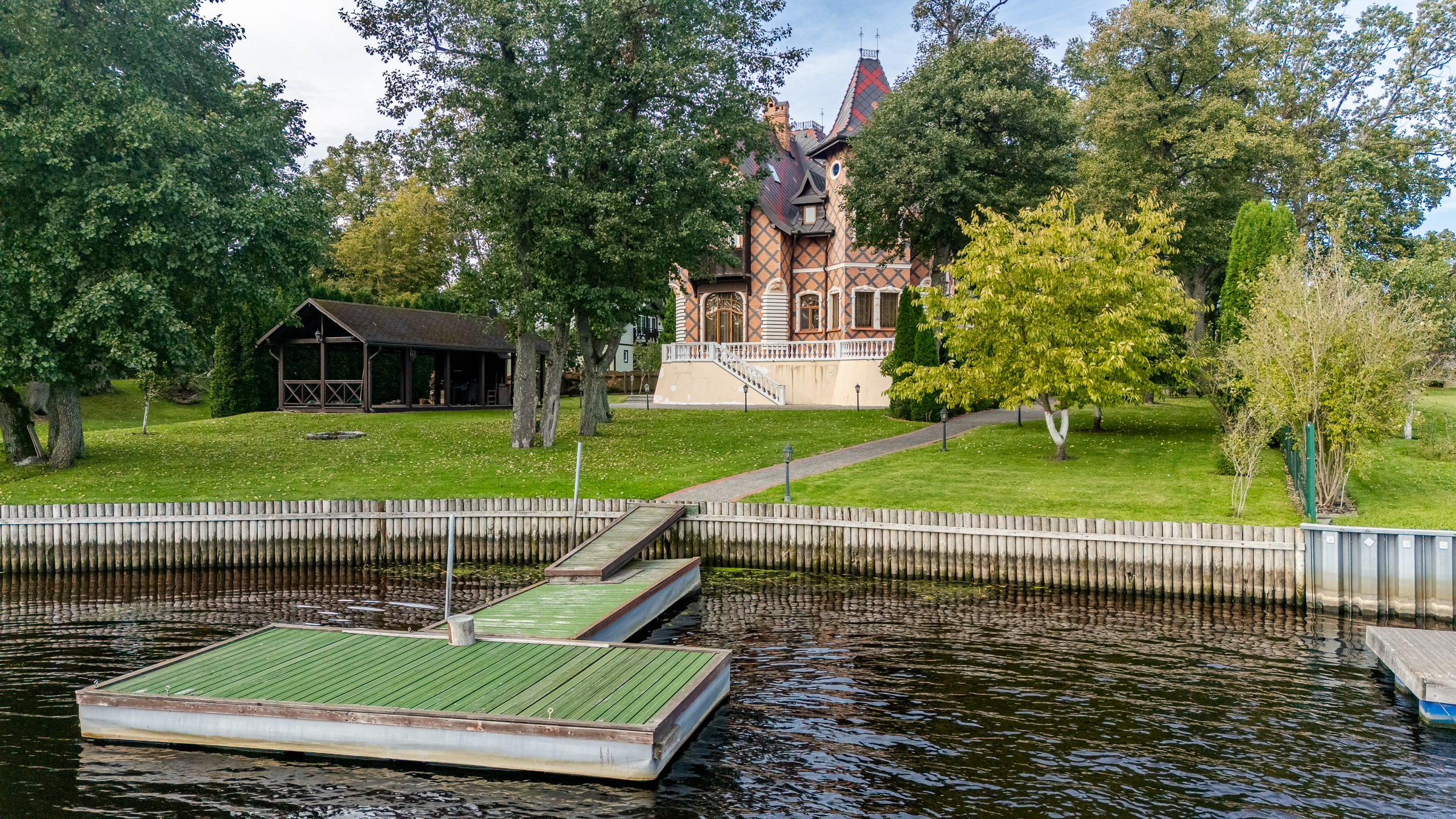 Unique private house on the Lielupe river - 物件實景