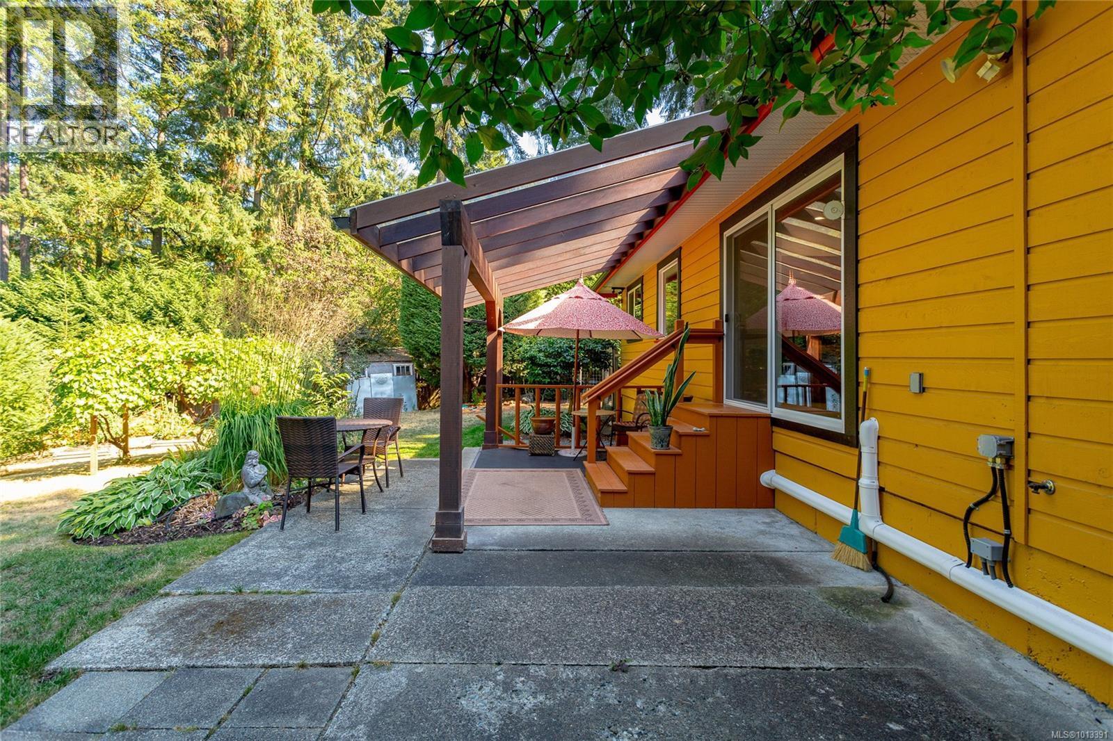 COBBLE HILL, British Columbia, V8H 0G3, CA, 3 Bedrooms Bedrooms, ,1 BathroomBathrooms,Residential,For Sale,1951189