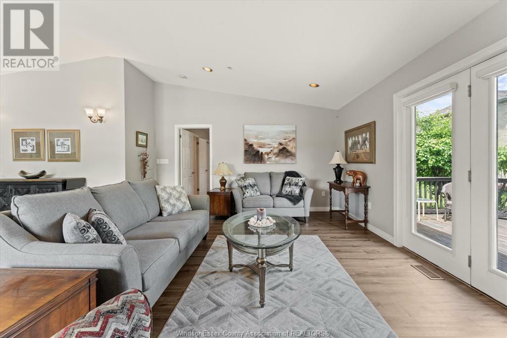 WINDSOR, Ontario, N9E 4X7, CA, 2 Bedrooms Bedrooms, ,1 BathroomBathrooms,Residential,For Sale,1857964