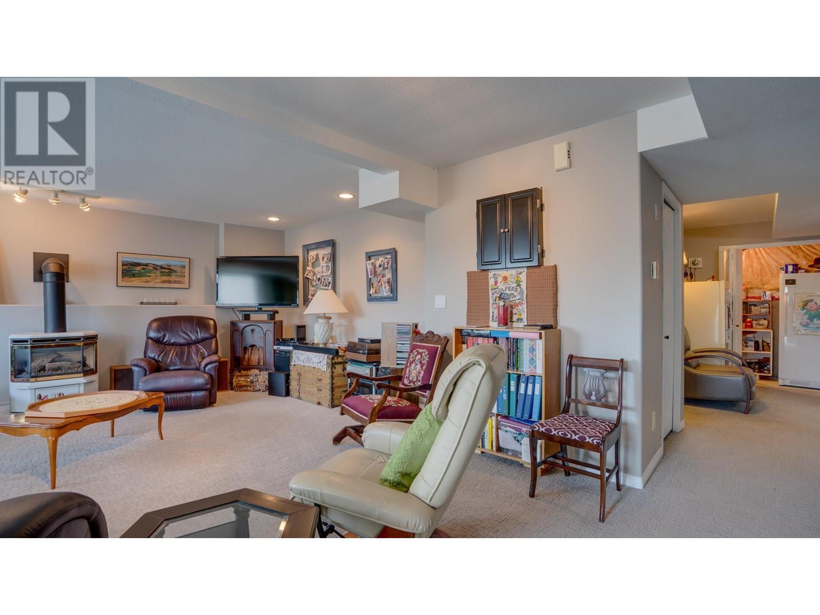 VERNON, British Columbia, V1T 2N4, CA, 3 Bedrooms Bedrooms, ,3 BathroomsBathrooms,Residential,For Sale,1890662