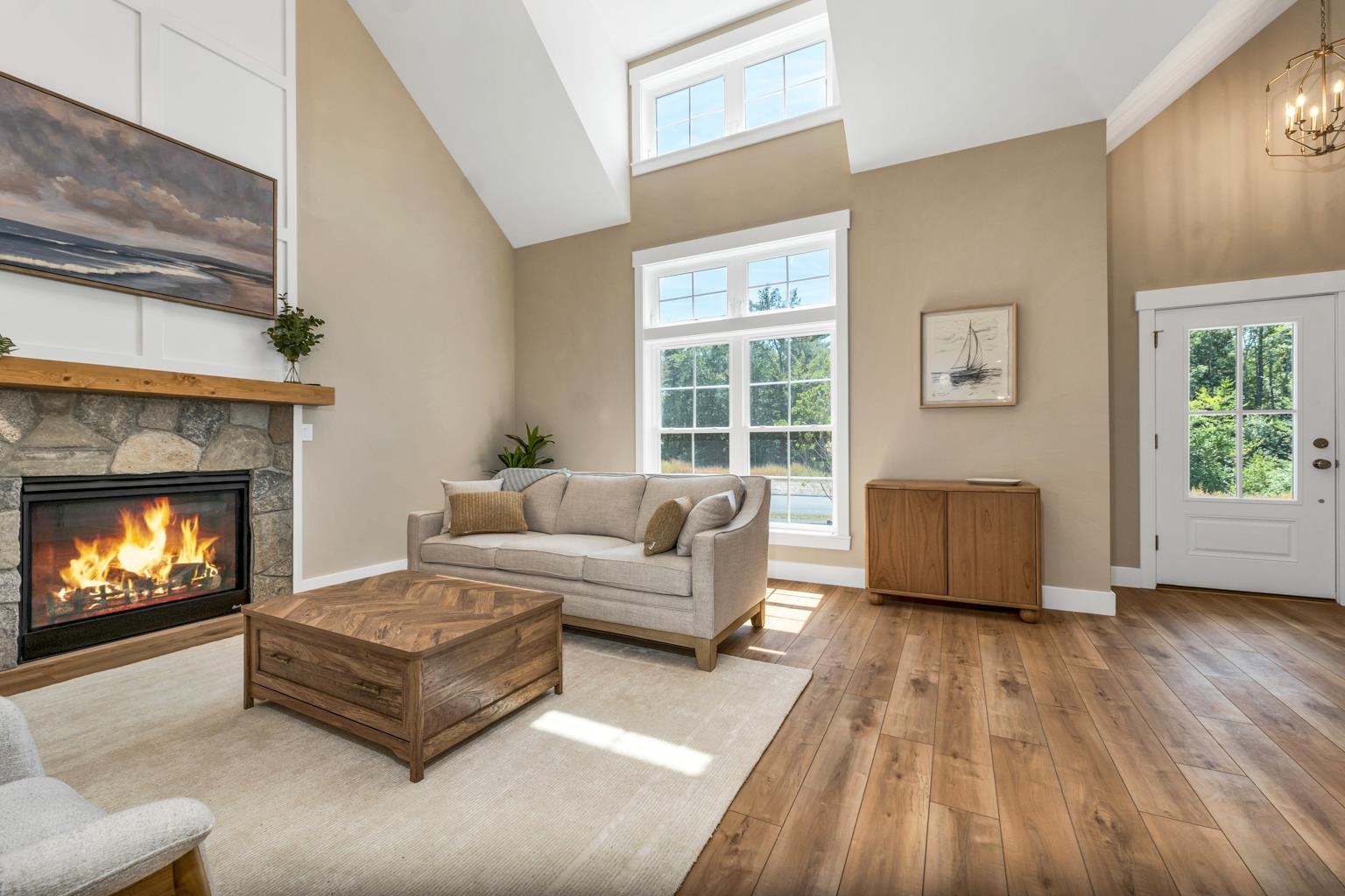 Laconia, New Hampshire, 03246, United States, 3 Bedrooms Bedrooms, ,3 BathroomsBathrooms,Residential,For Sale,1932606