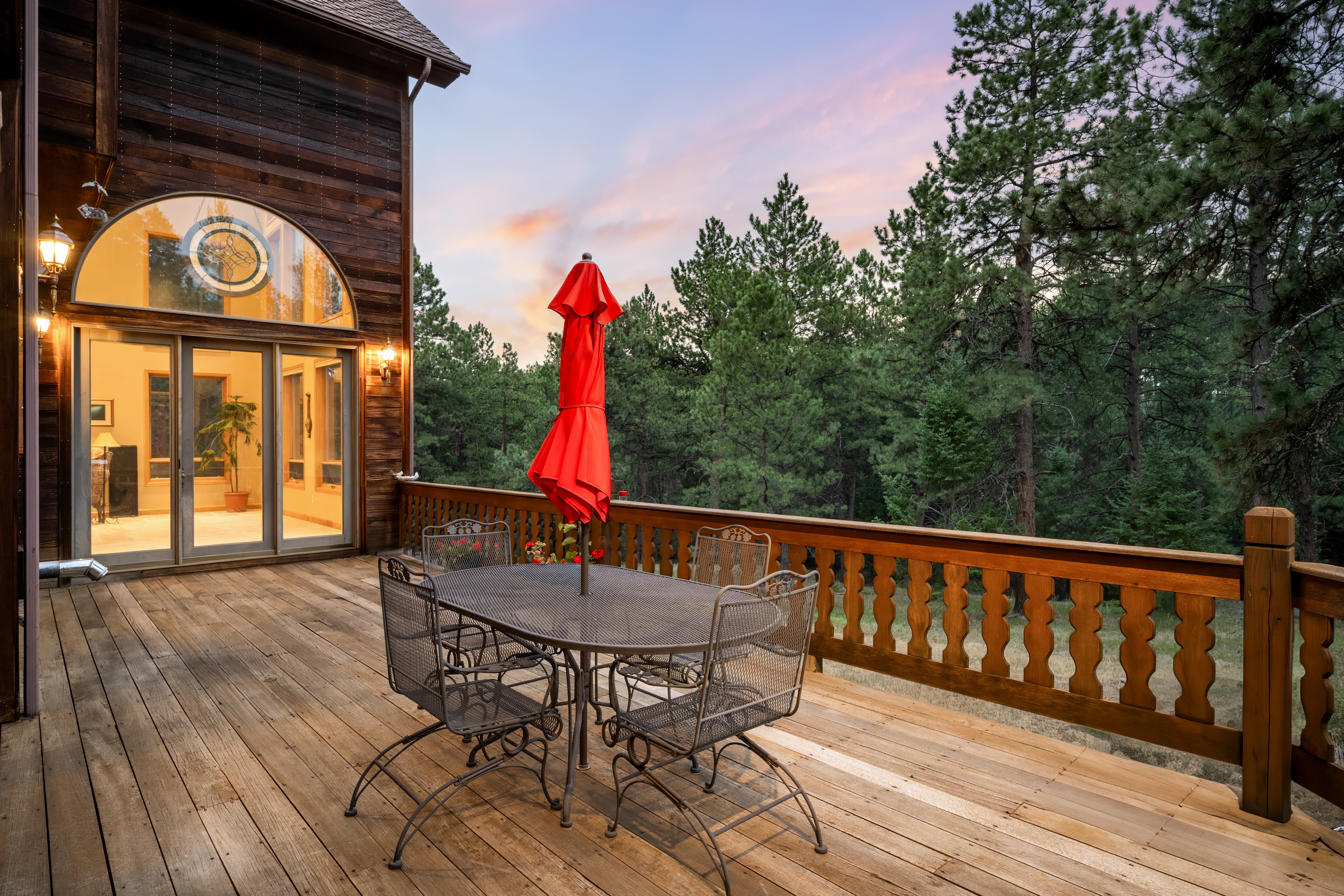  Colorado Living in Impressive 8,200 sq ft Home Backing to Pike National Forest - 物件實景