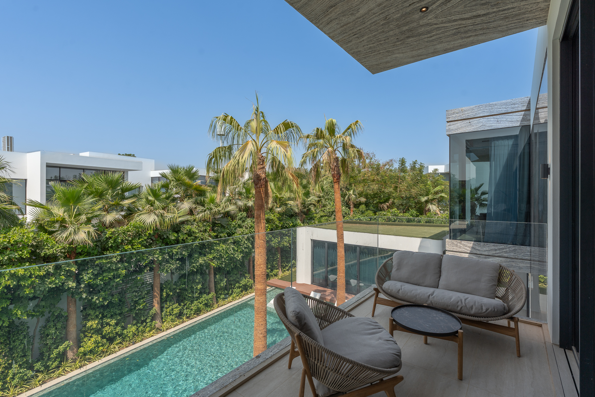  Outstanding Ready-to-Move Villa in Al Barari - 物件實景