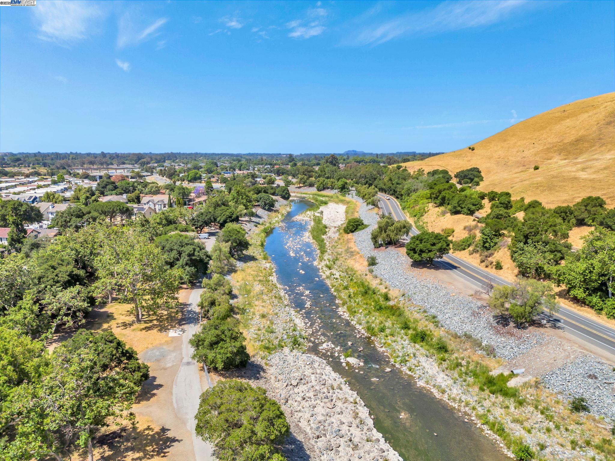 Fremont, California, 94536, United States, 2 Bedrooms Bedrooms, ,1 BathroomBathrooms,Residential,For Sale,1906886