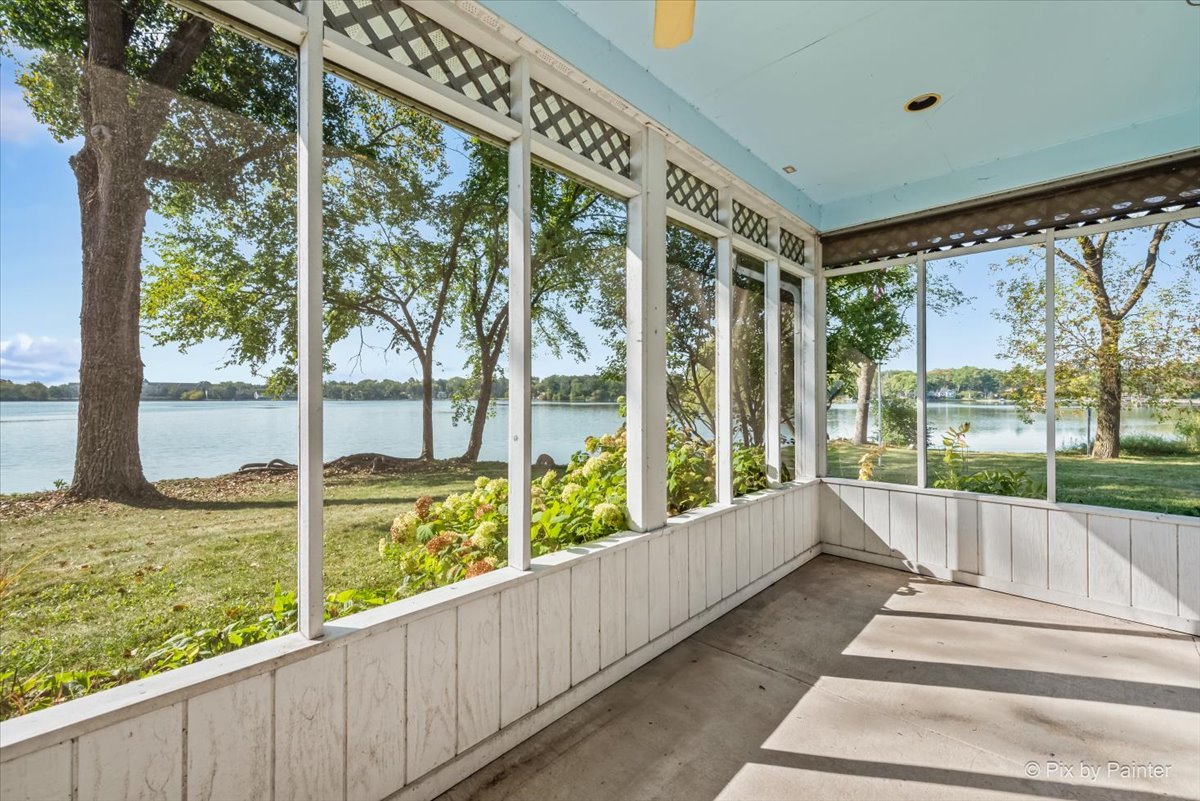 Grayslake, Illinois, 60030, United States, 4 Bedrooms Bedrooms, ,3 BathroomsBathrooms,Residential,For Sale,1992794