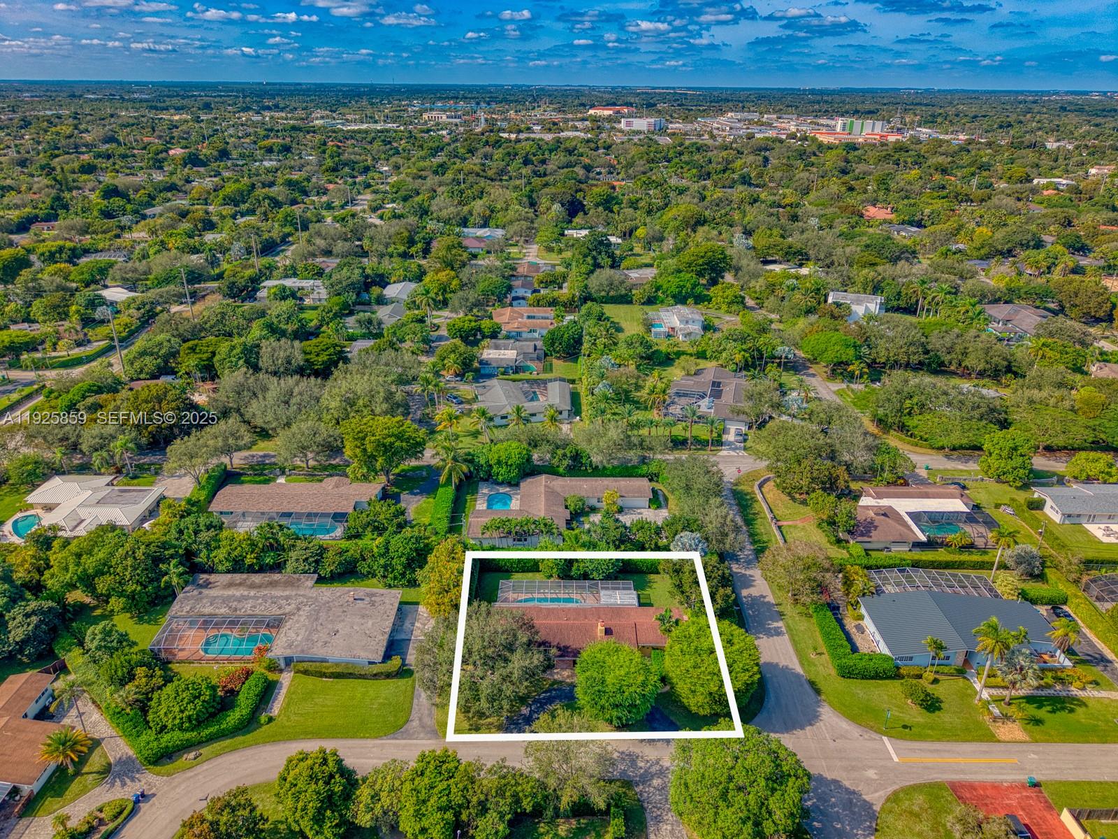 Pinecrest, Florida, 33156, United States, 3 Bedrooms Bedrooms, ,2 BathroomsBathrooms,Residential,For Sale,2003323