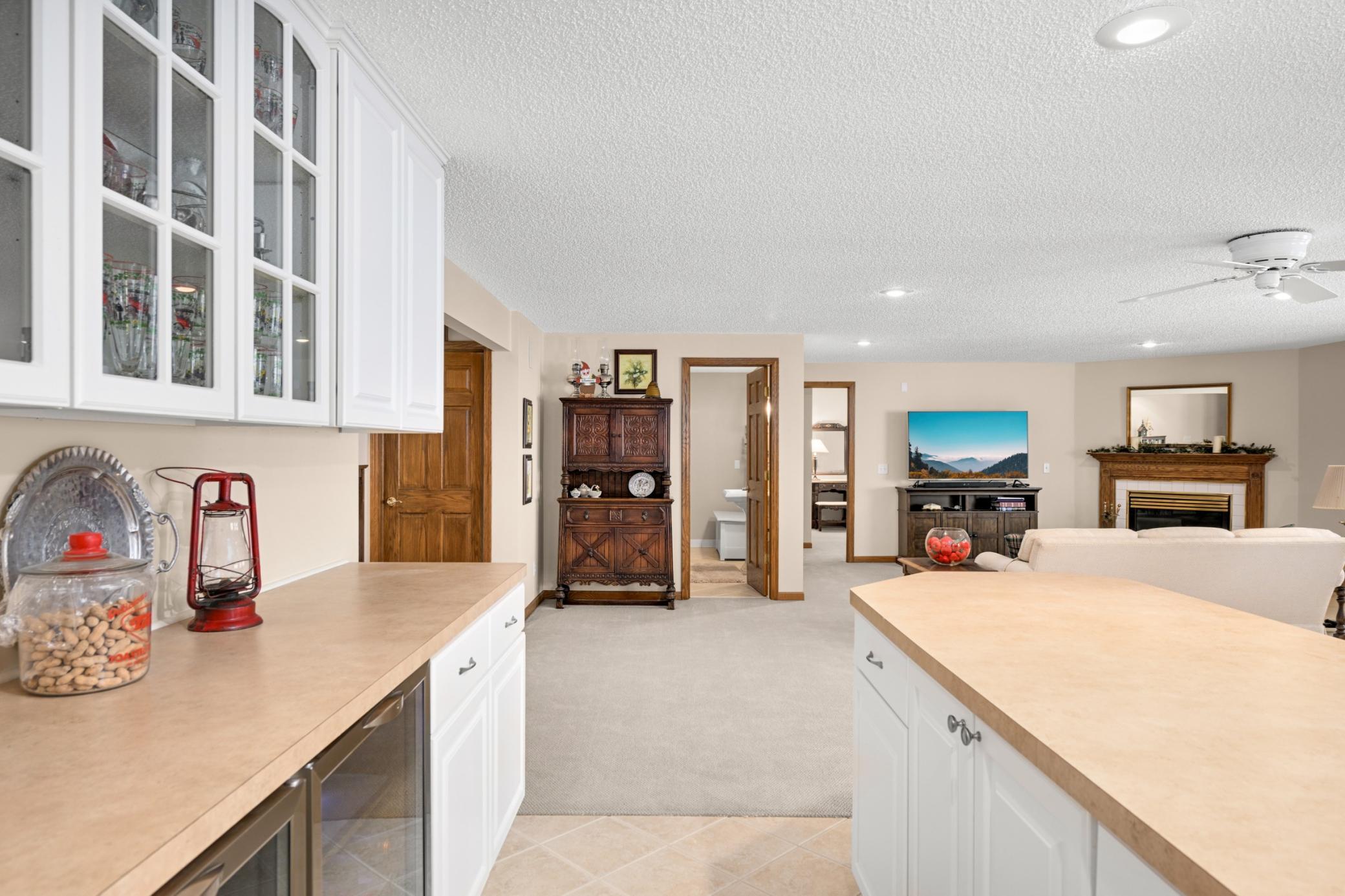 Prior Lake, Minnesota, 55372, United States, 4 Bedrooms Bedrooms, ,3 BathroomsBathrooms,Residential,For Sale,2003014