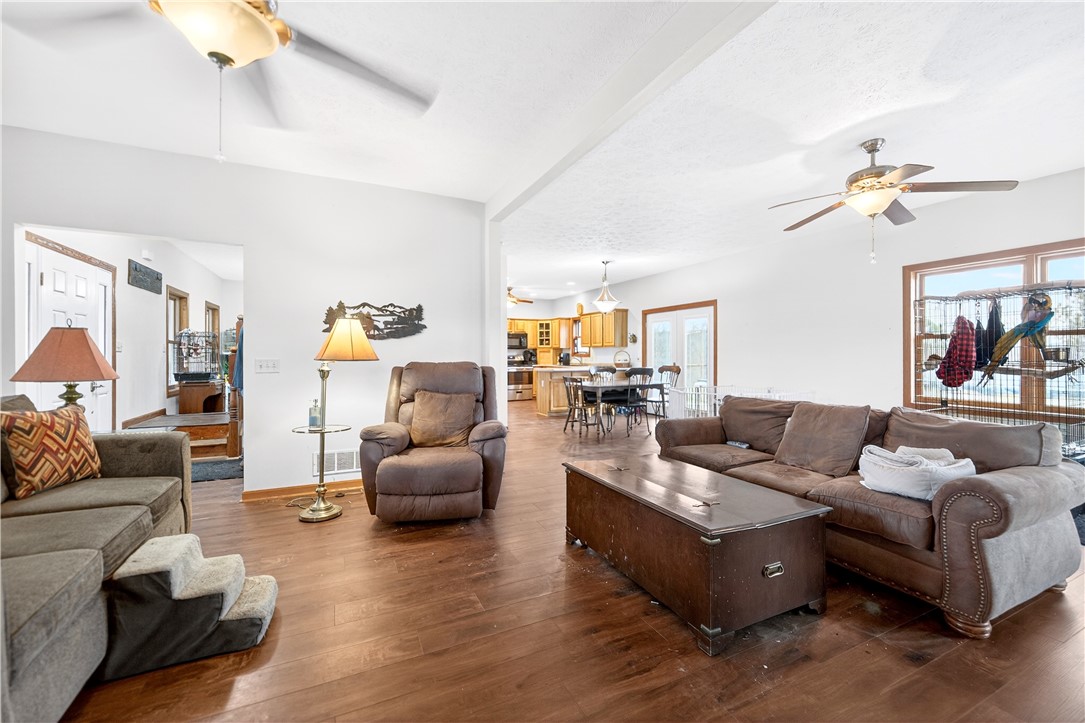 West Alexander, Pennsylvania, 15376, United States, 4 Bedrooms Bedrooms, ,3 BathroomsBathrooms,Residential,For Sale,2018318