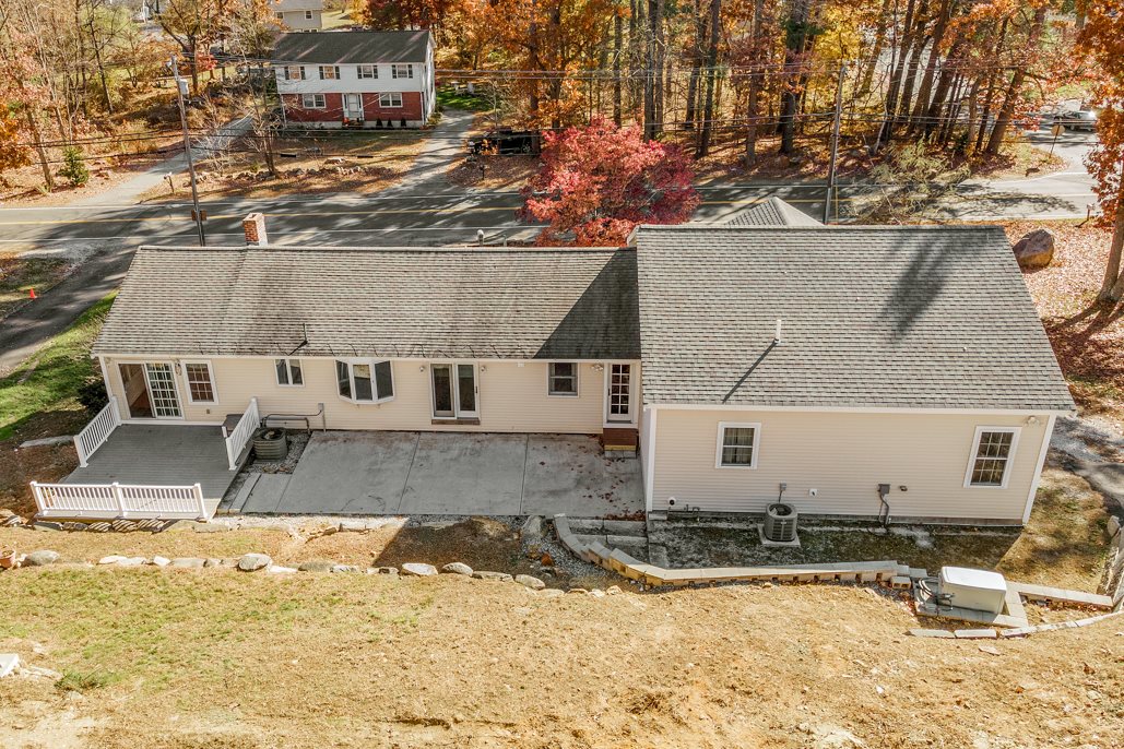 Billerica, Massachusetts, 01821, United States, 4 Bedrooms Bedrooms, ,4 BathroomsBathrooms,Residential,For Sale,1935395