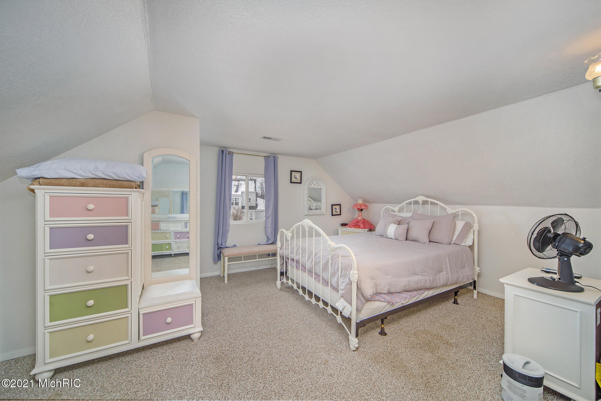 Harbor Springs, Michigan, 49740, United States, 5 Bedrooms Bedrooms, ,6 BathroomsBathrooms,Residential,For Sale,1914650