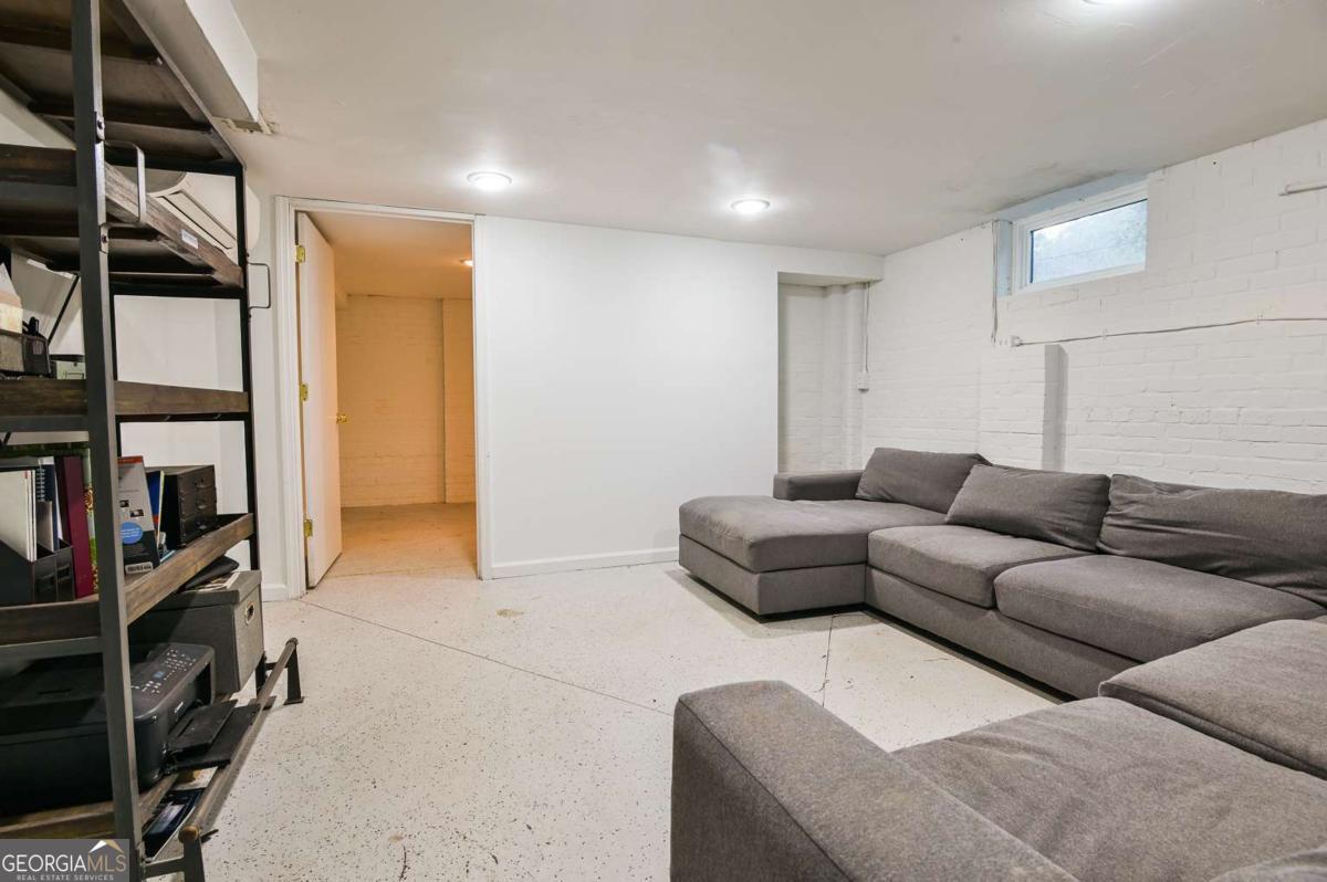 Athens, Georgia, 30606, United States, 4 Bedrooms Bedrooms, ,3 BathroomsBathrooms,Residential,For Sale,1988193