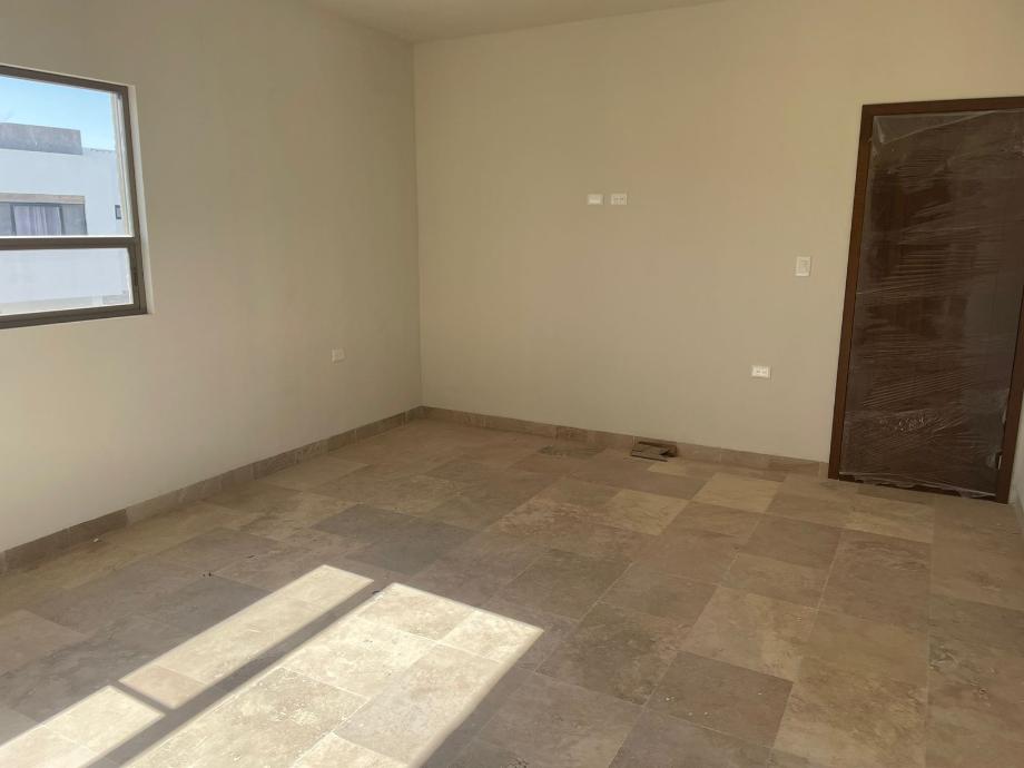 Calle Lobo, Torreón, Coahuila de Zaragoza, 27023, Mexico, 3 Bedrooms Bedrooms, ,3 BathroomsBathrooms,Residential,For Sale,Calle Lobo,1672111