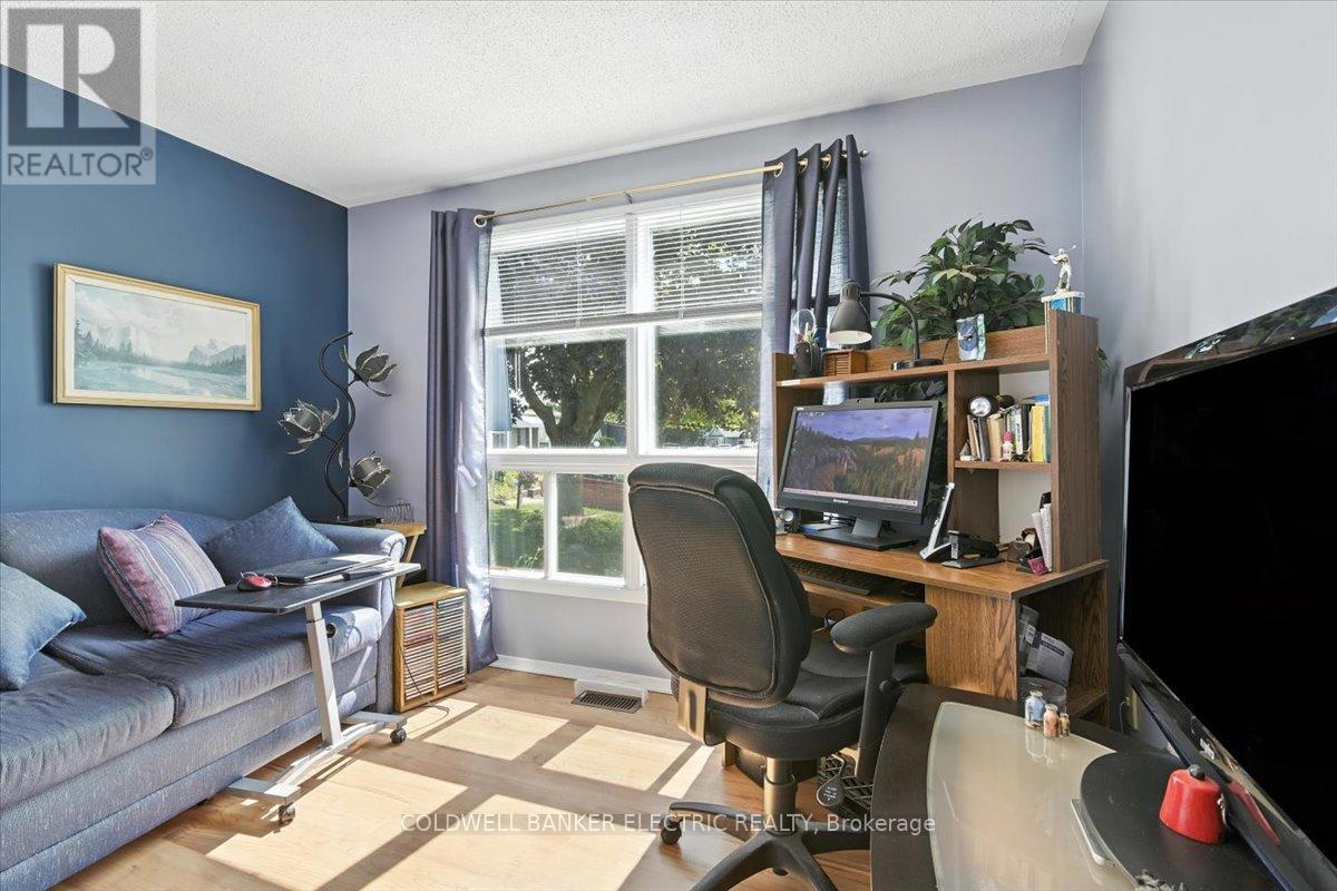 CLARINGTON (NEWCASTLE), Ontario, L1B 1A8, CA, 2 Bedrooms Bedrooms, ,1 BathroomBathrooms,Residential,For Sale,1891909