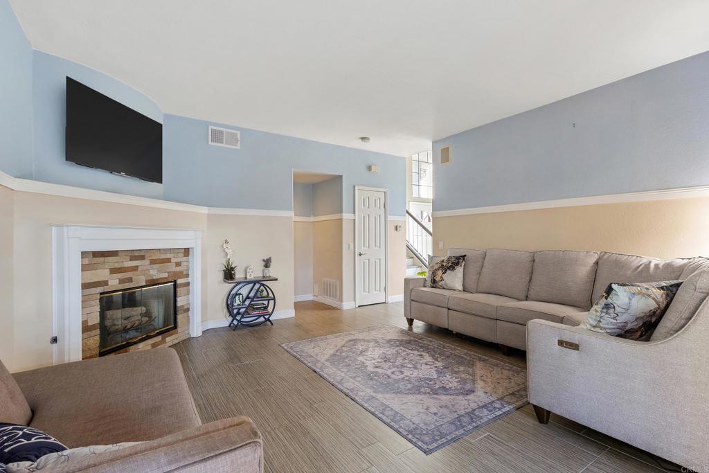 Oceanside, California, 92056, United States, 3 Bedrooms Bedrooms, ,2 BathroomsBathrooms,Residential,For Sale,1988235