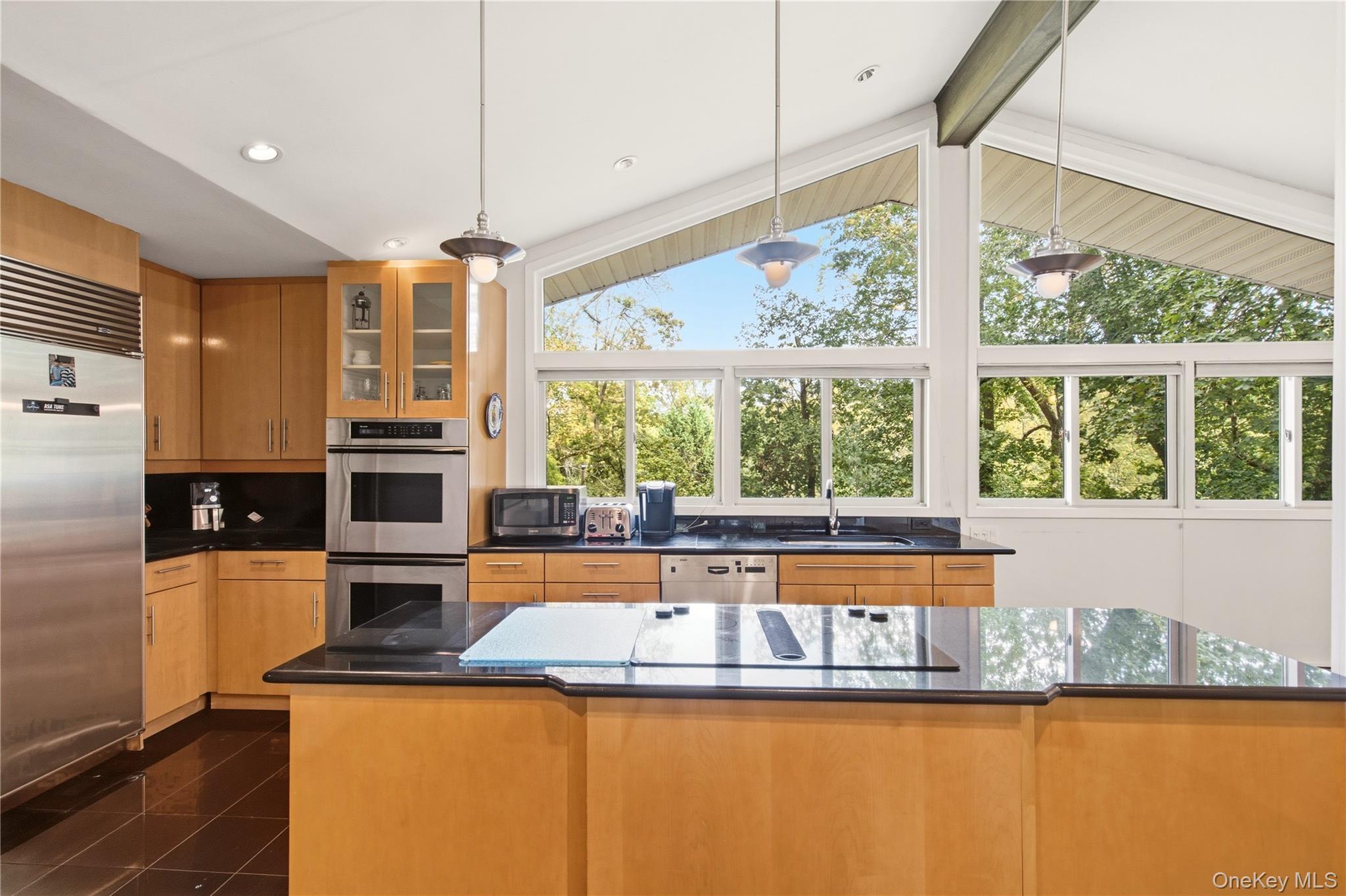  12 Sandy Hollow Road, Northport, NY, 11768 - 物件實景