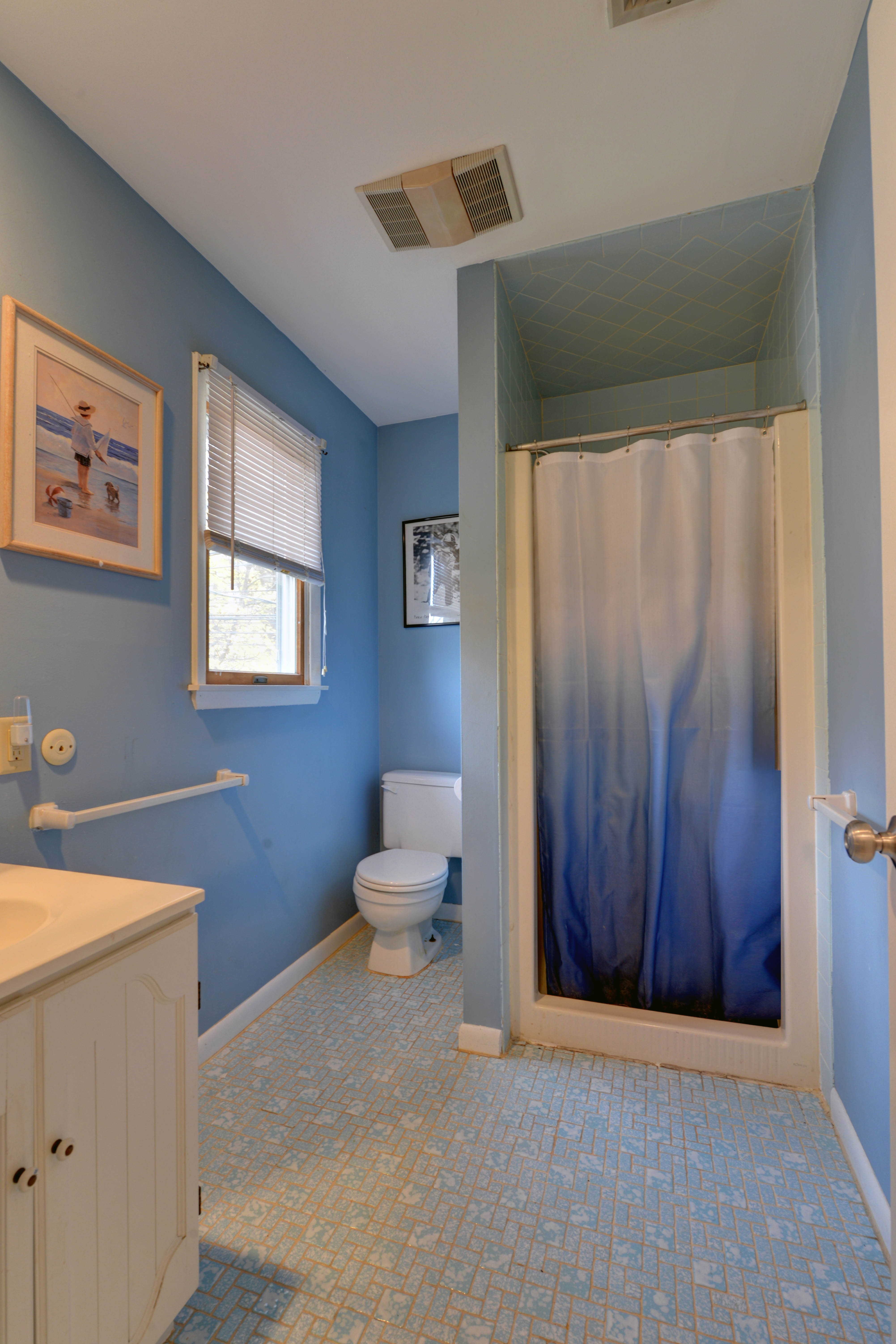 Lincoln Park, New Jersey, 07035, United States, 5 Bedrooms Bedrooms, ,3 BathroomsBathrooms,Residential,For Sale,1992414