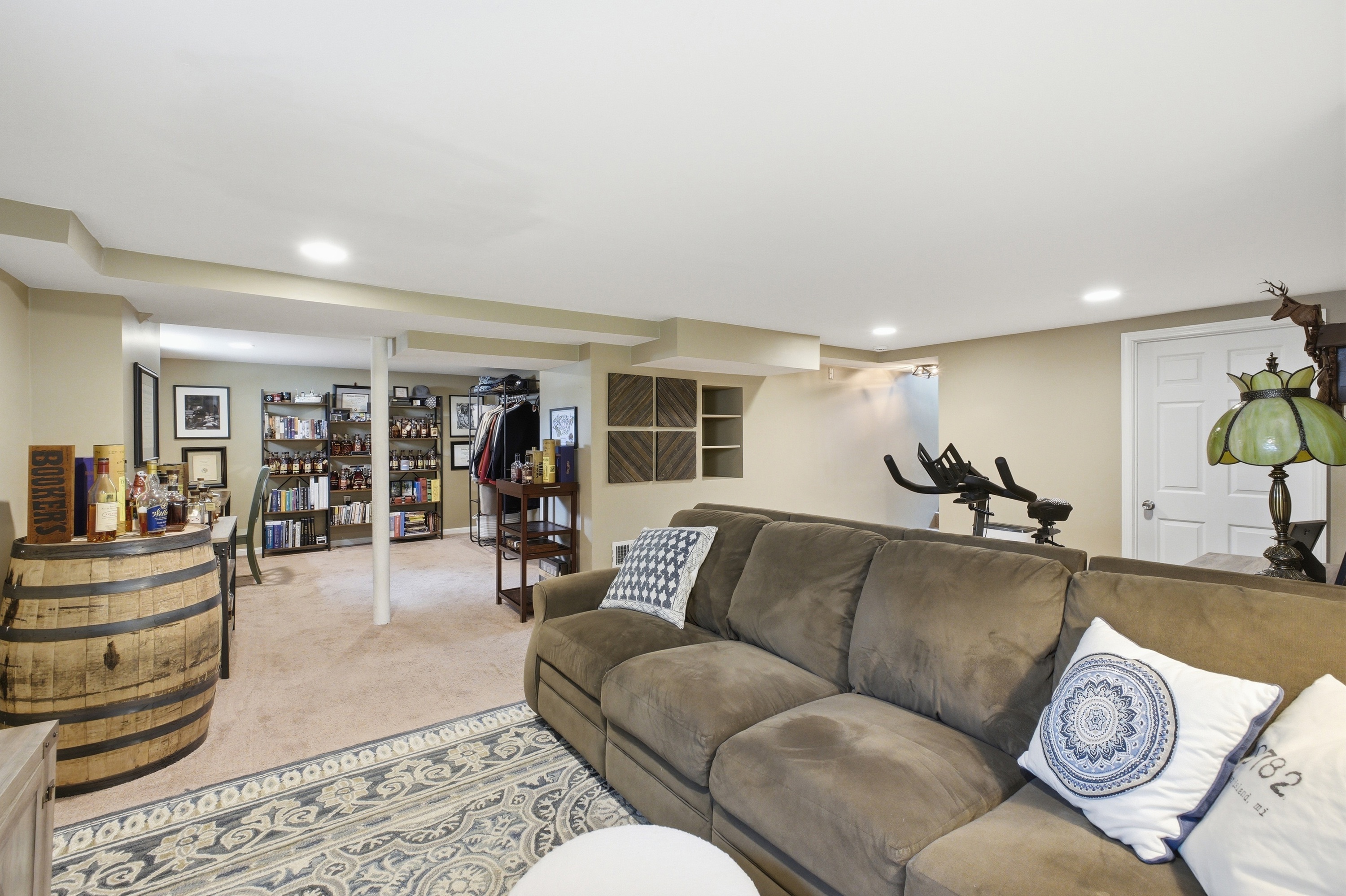 225 Monohan Drive, Louisville, KY 40207 - 物件實景