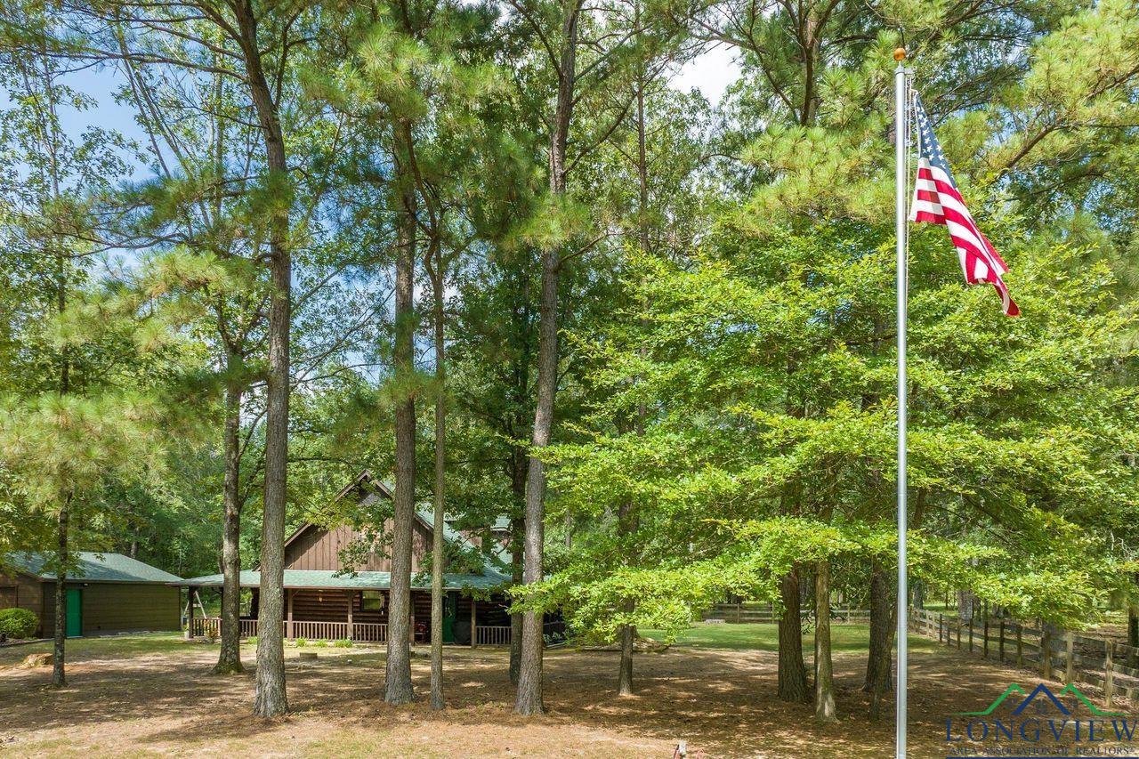 Marshall, Texas, 75672, United States, 3 Bedrooms Bedrooms, ,3 BathroomsBathrooms,Residential,For Sale,1906787