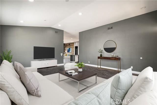 CORONA, California, 92883, United States, 4 Bedrooms Bedrooms, ,2 BathroomsBathrooms,Residential,For Sale,1828069