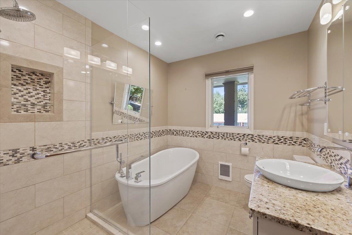 Spokane, Washington, 99203, United States, 2 Bedrooms Bedrooms, ,2 BathroomsBathrooms,Residential,For Sale,1913433