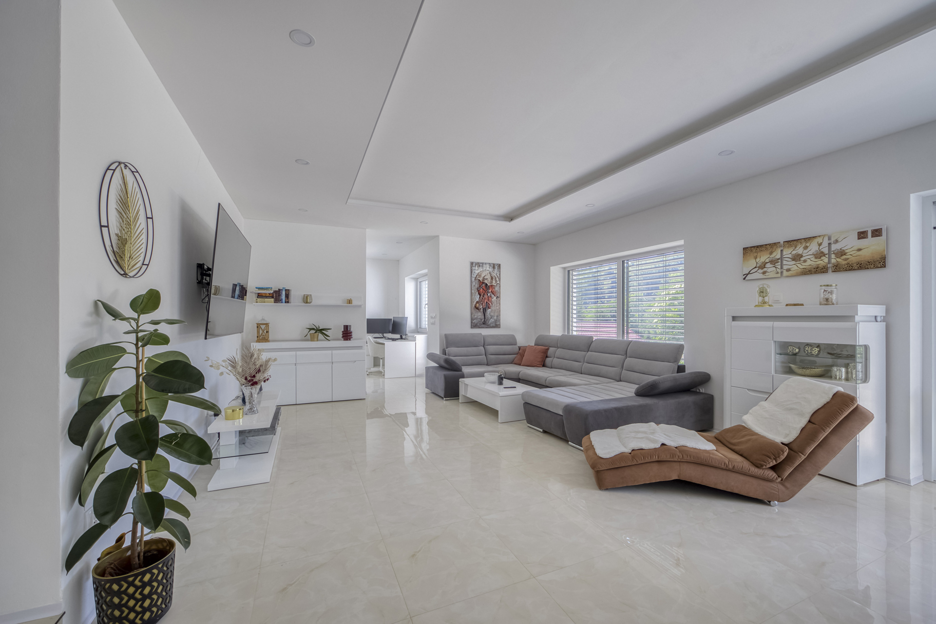  Family House 6+kk - 物件實景