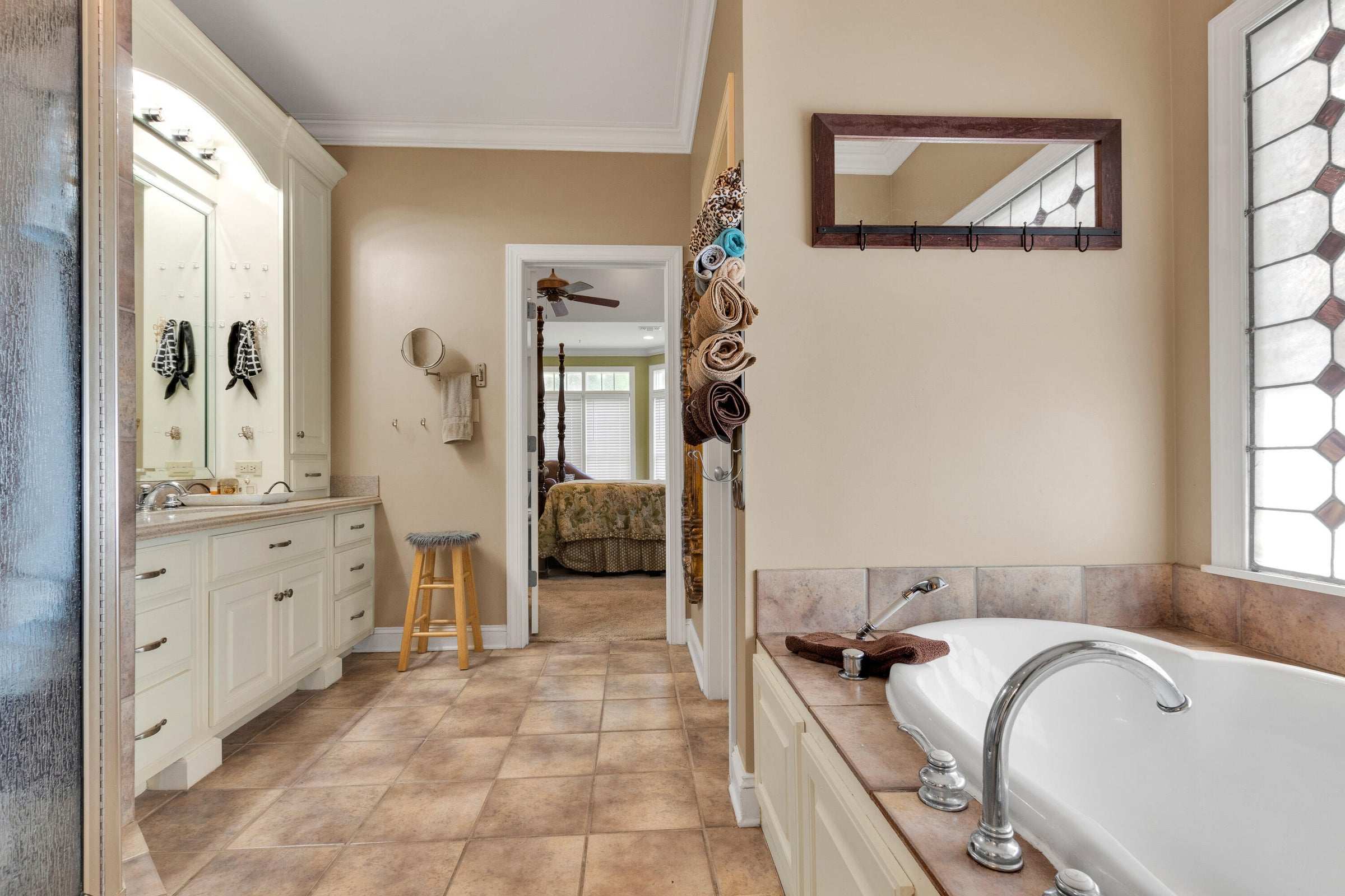 Fulton, Mississippi, 38843, United States, 4 Bedrooms Bedrooms, ,4 BathroomsBathrooms,Residential,For Sale,1976372