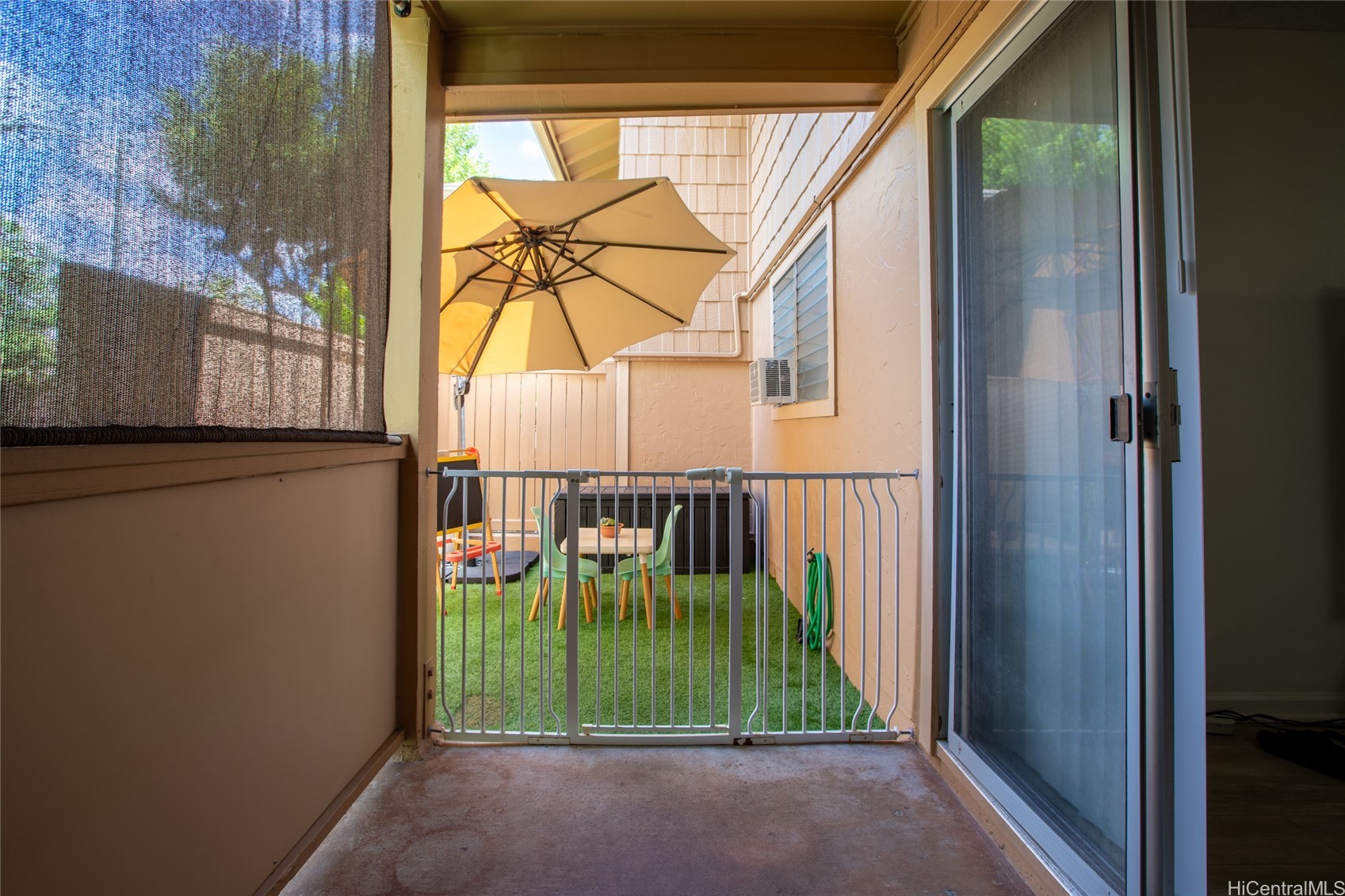 Pearl City, Hawaii, 96782, United States, 2 Bedrooms Bedrooms, ,2 BathroomsBathrooms,Residential,For Sale,1932075