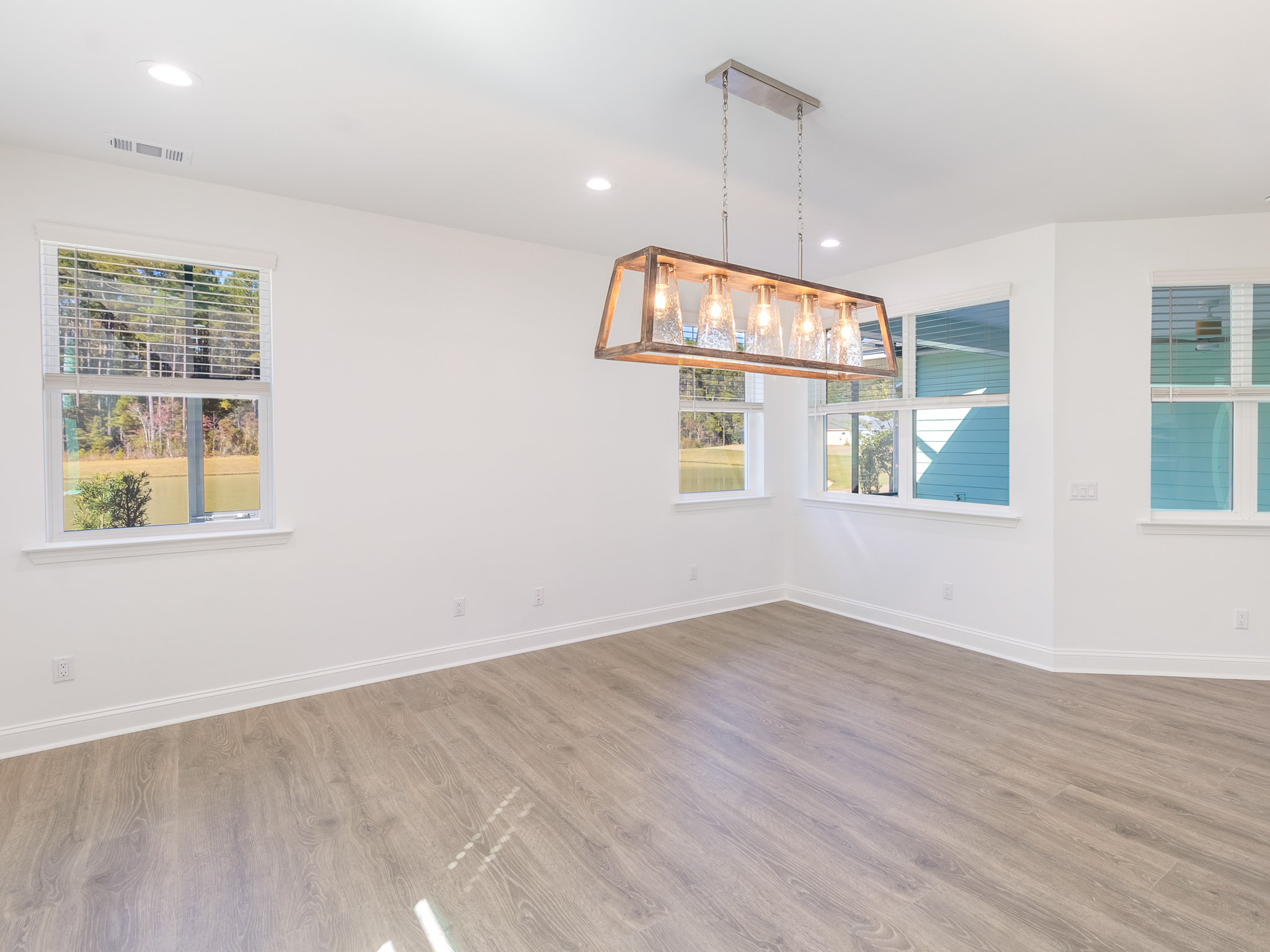 Hardeeville, South Carolina, 29927, United States, 3 Bedrooms Bedrooms, ,4 BathroomsBathrooms,Residential,For Sale,1992375