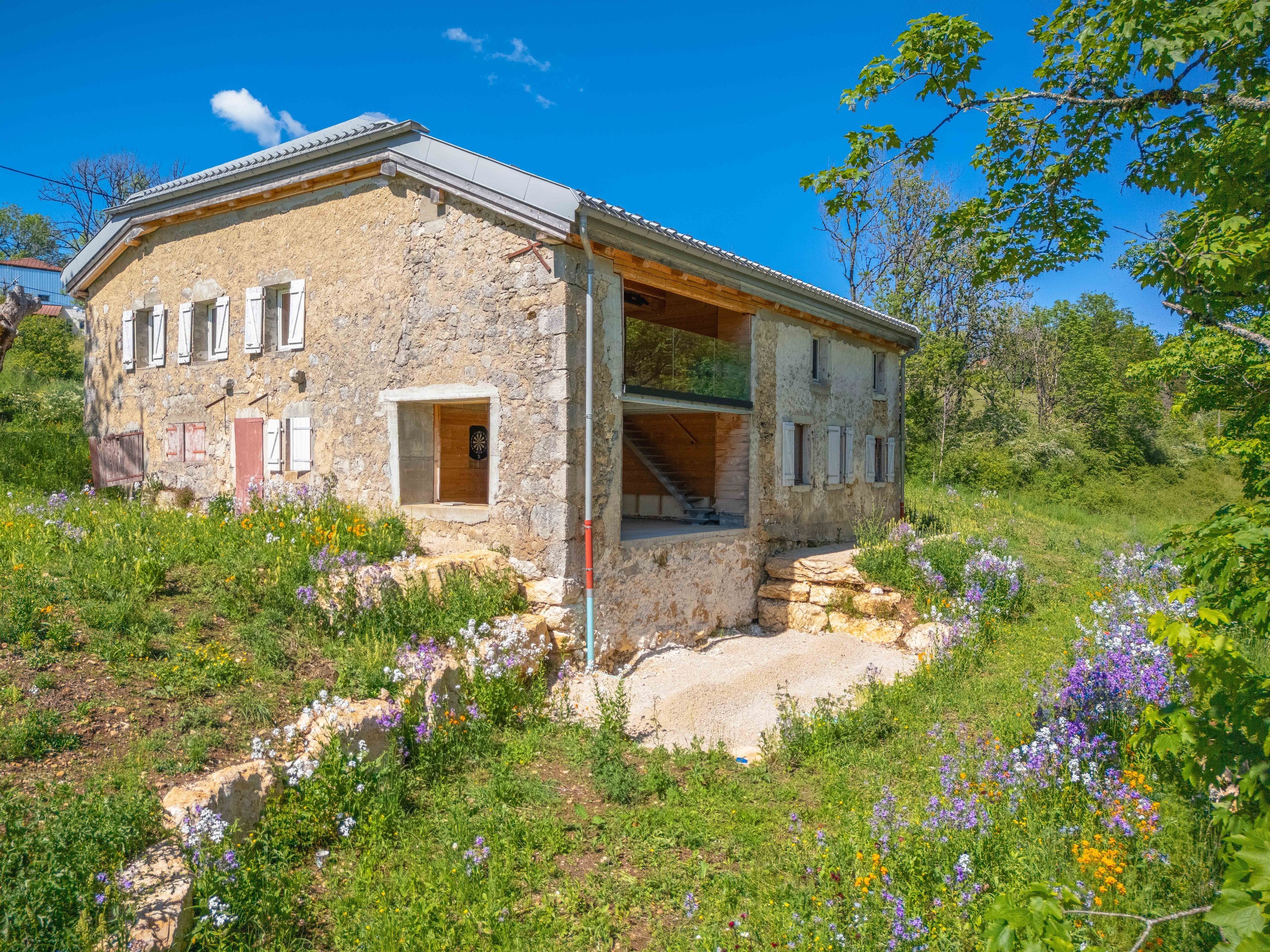  Amazing renovated farmhouse - 物件實景
