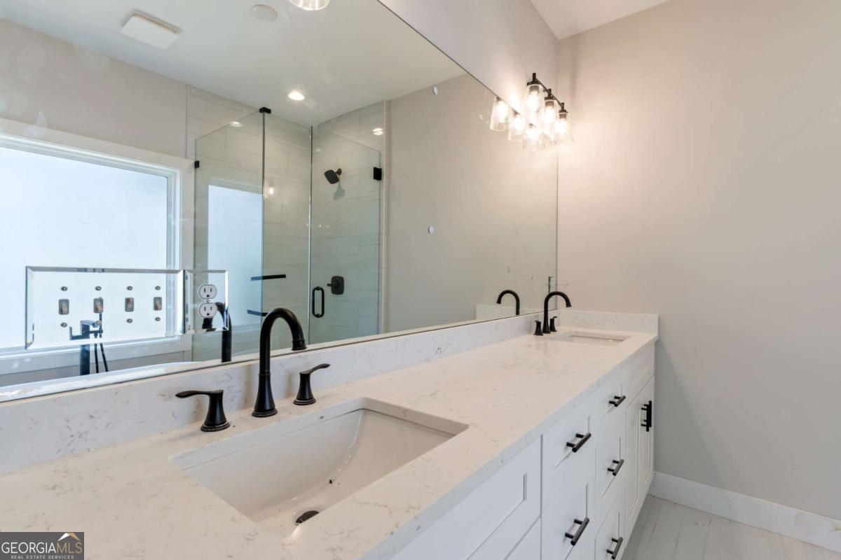 Athens, Georgia, 30605, United States, 3 Bedrooms Bedrooms, ,2 BathroomsBathrooms,Residential,For Sale,1908628