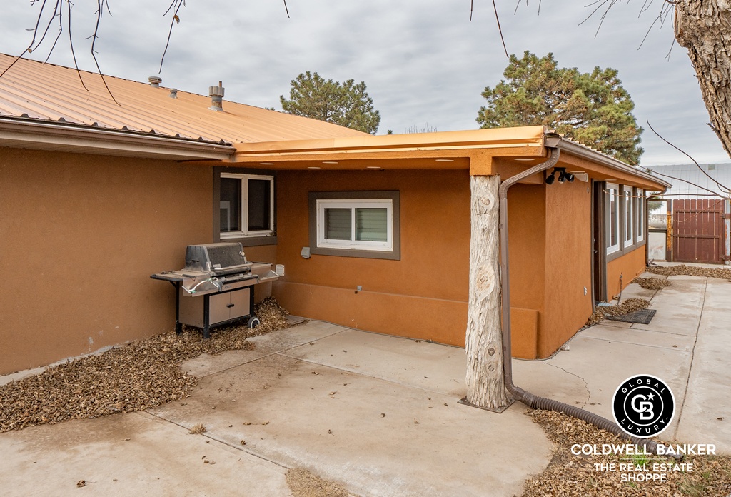 Garden City, Kansas, 67846, United States, 4 Bedrooms Bedrooms, ,Residential,For Sale,2003039