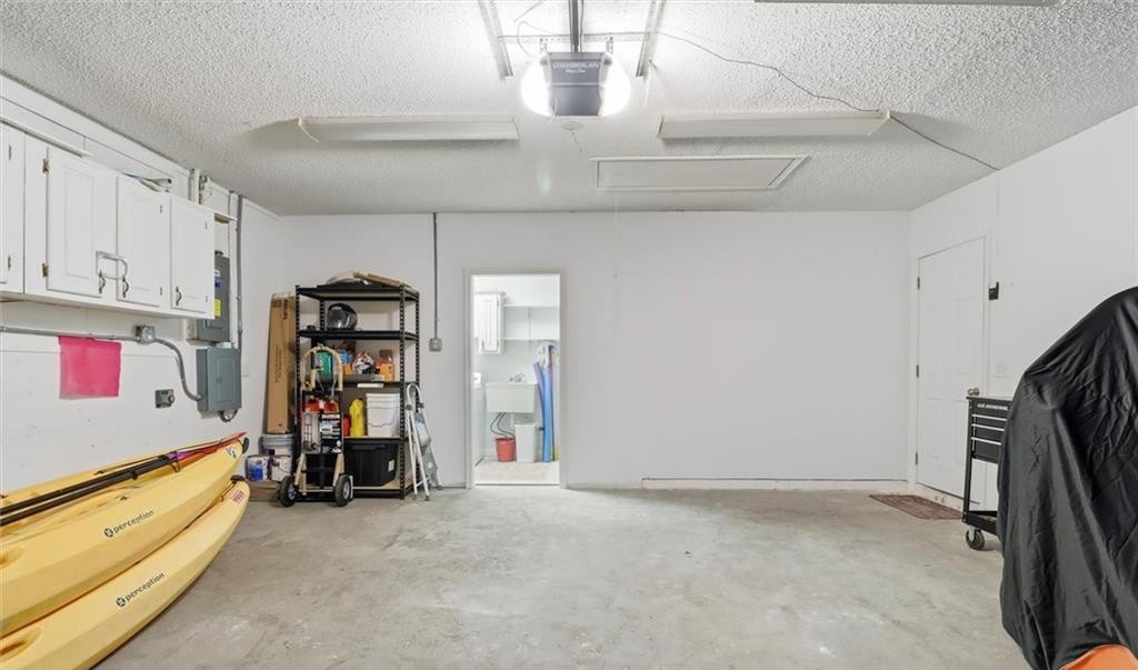 Crystal RIver, Florida, 34429, United States, 3 Bedrooms Bedrooms, ,2 BathroomsBathrooms,Residential,For Sale,1986305