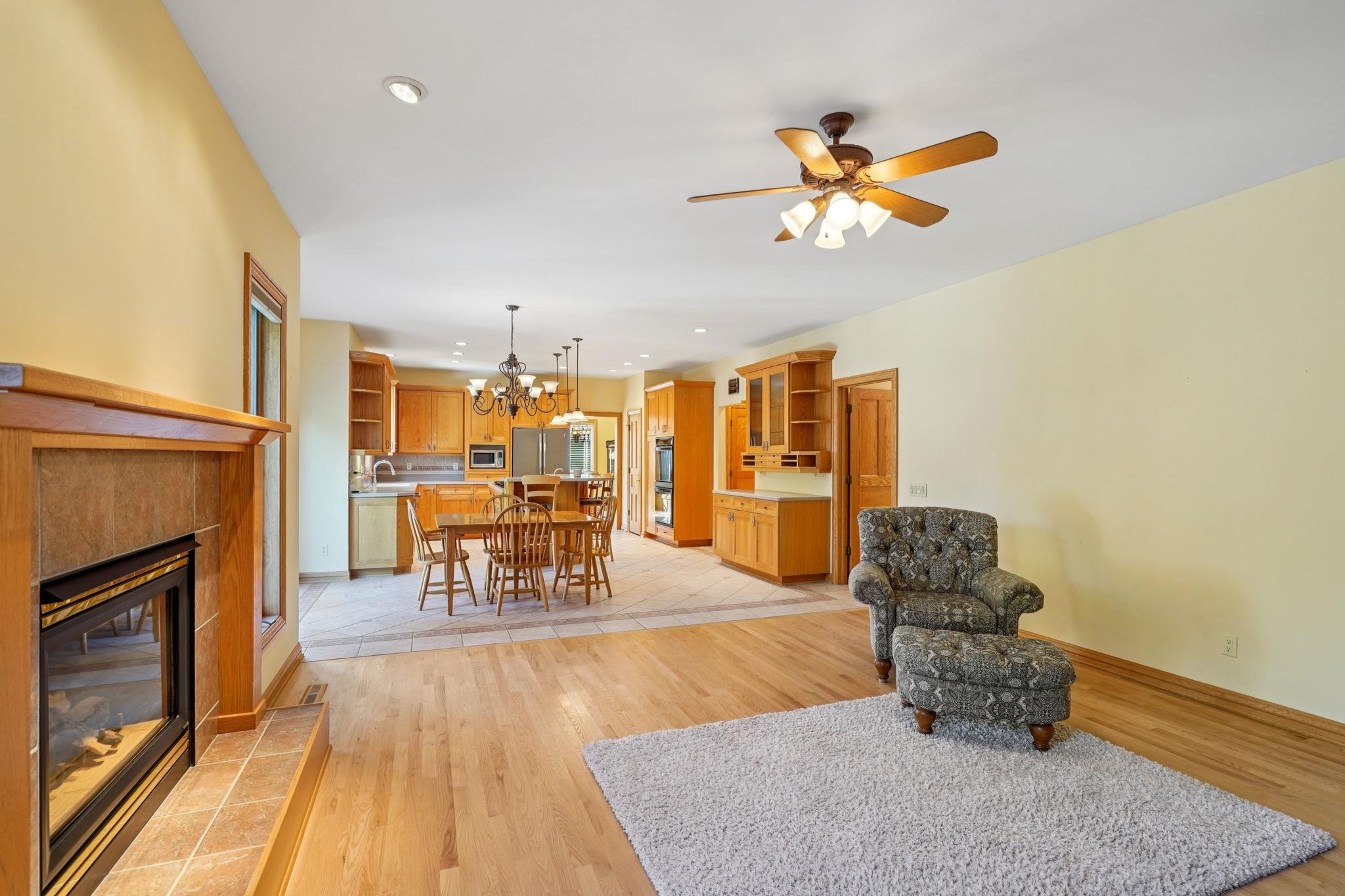 Waunakee, Wisconsin, 53597, United States, 4 Bedrooms Bedrooms, ,4 BathroomsBathrooms,Residential,For Sale,1987992