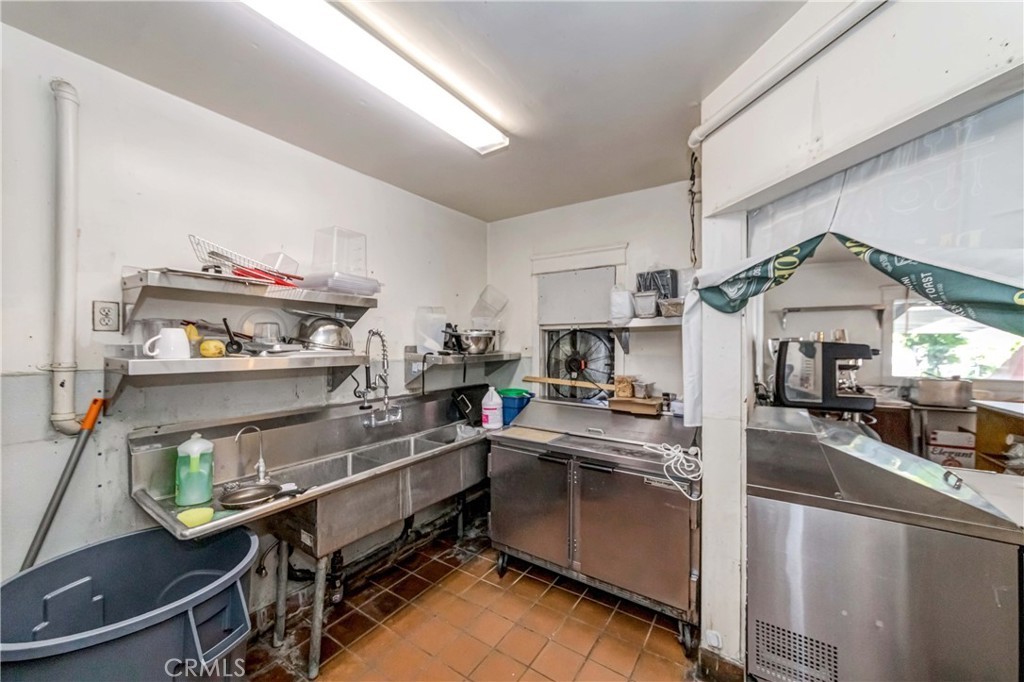 419 W Commonwealth Avenue, Fullerton, California, 92832, United States, 3 Bedrooms Bedrooms, ,2 BathroomsBathrooms,Residential,For Sale,419 W Commonwealth Avenue,1432900