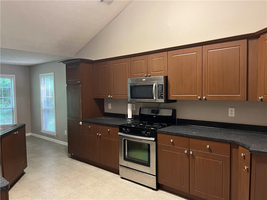 Suwanee, Georgia, 30024, United States, 3 Bedrooms Bedrooms, ,2 BathroomsBathrooms,Residential,For Sale,1877233