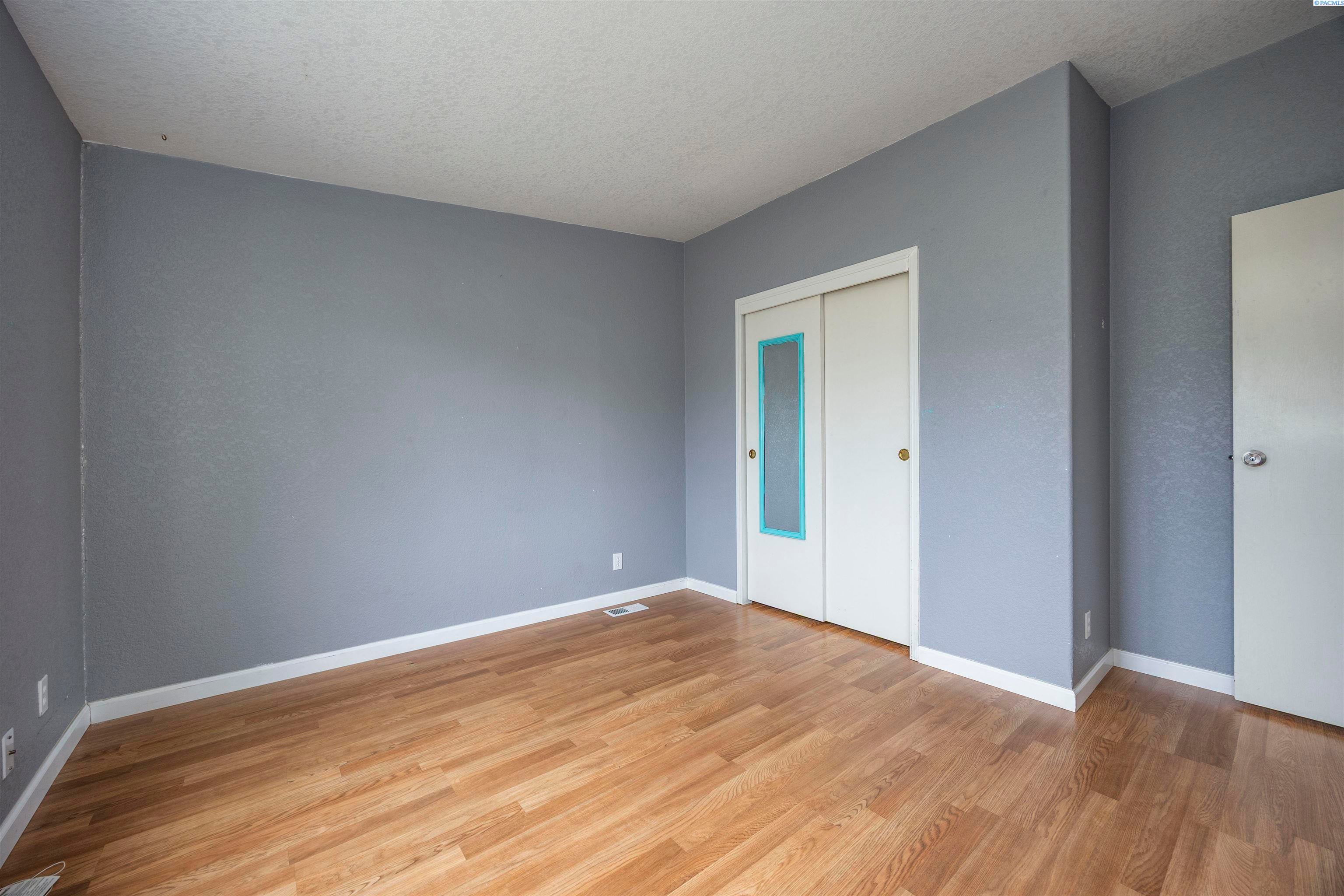 Benton City, Washington, 99320, United States, 3 Bedrooms Bedrooms, ,2 BathroomsBathrooms,Residential,For Sale,1998033