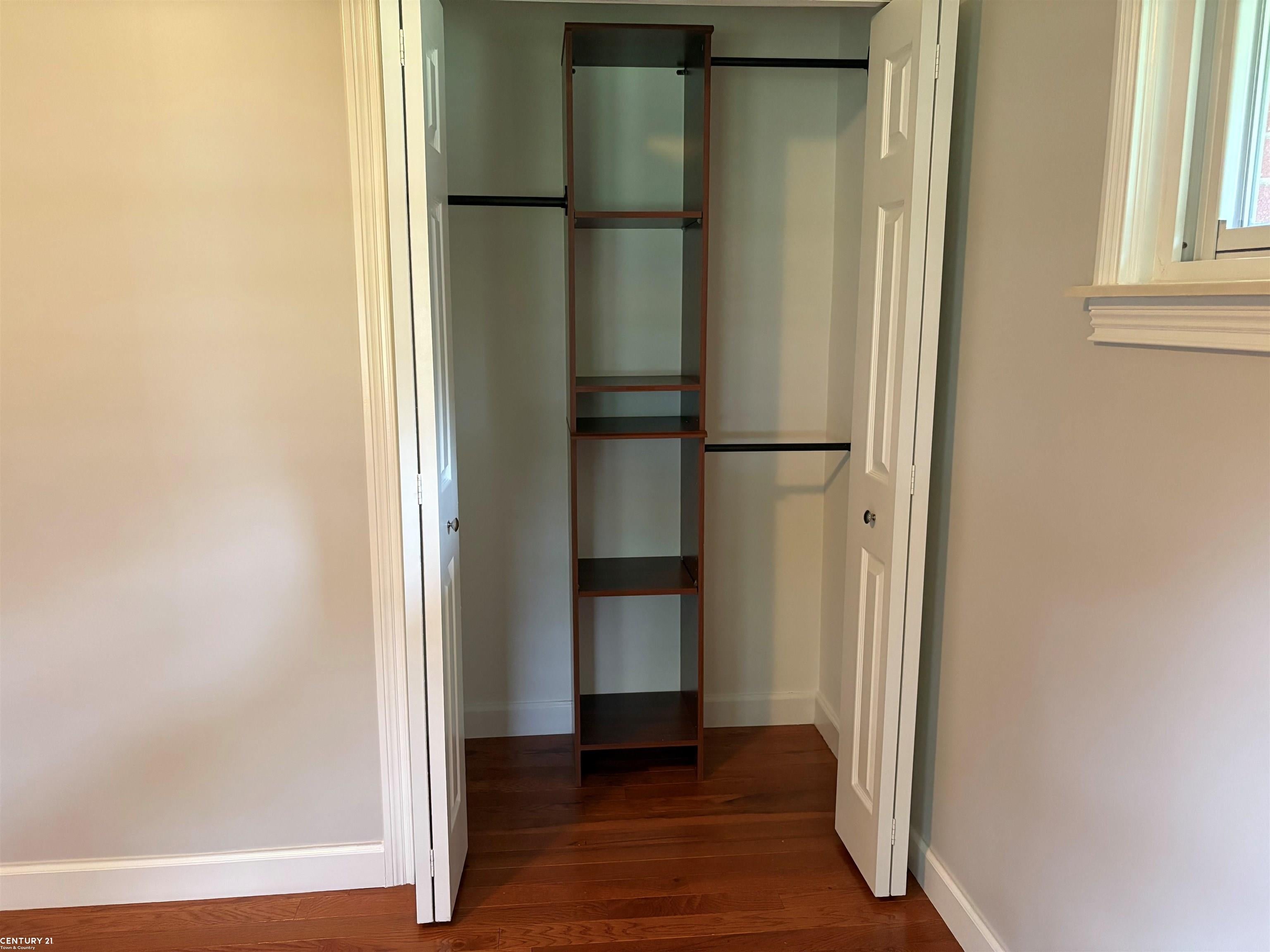 Rochester Hills, Michigan, 48307, United States, 3 Bedrooms Bedrooms, ,3 BathroomsBathrooms,Residential,For Sale,1909287