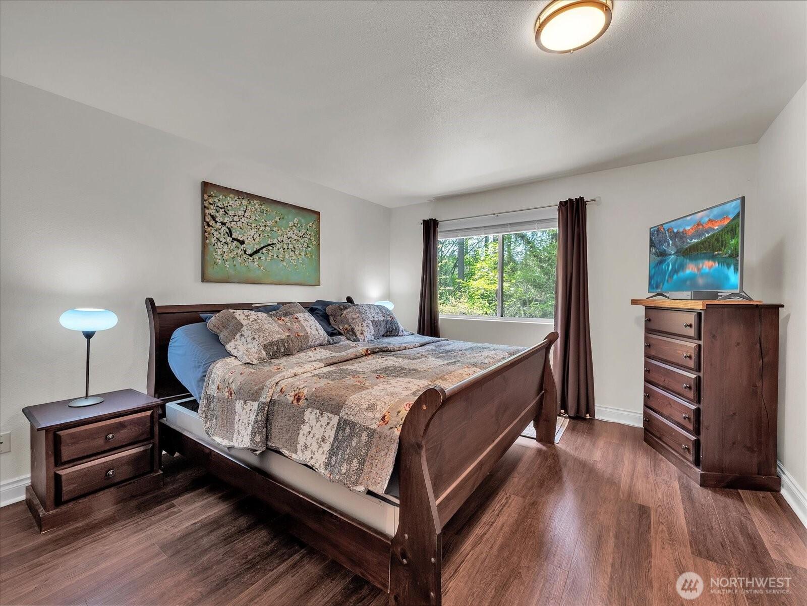 FEDERAL WAY, Washington, 98003, United States, 5 Bedrooms Bedrooms, ,3 BathroomsBathrooms,Residential,For Sale,1876499