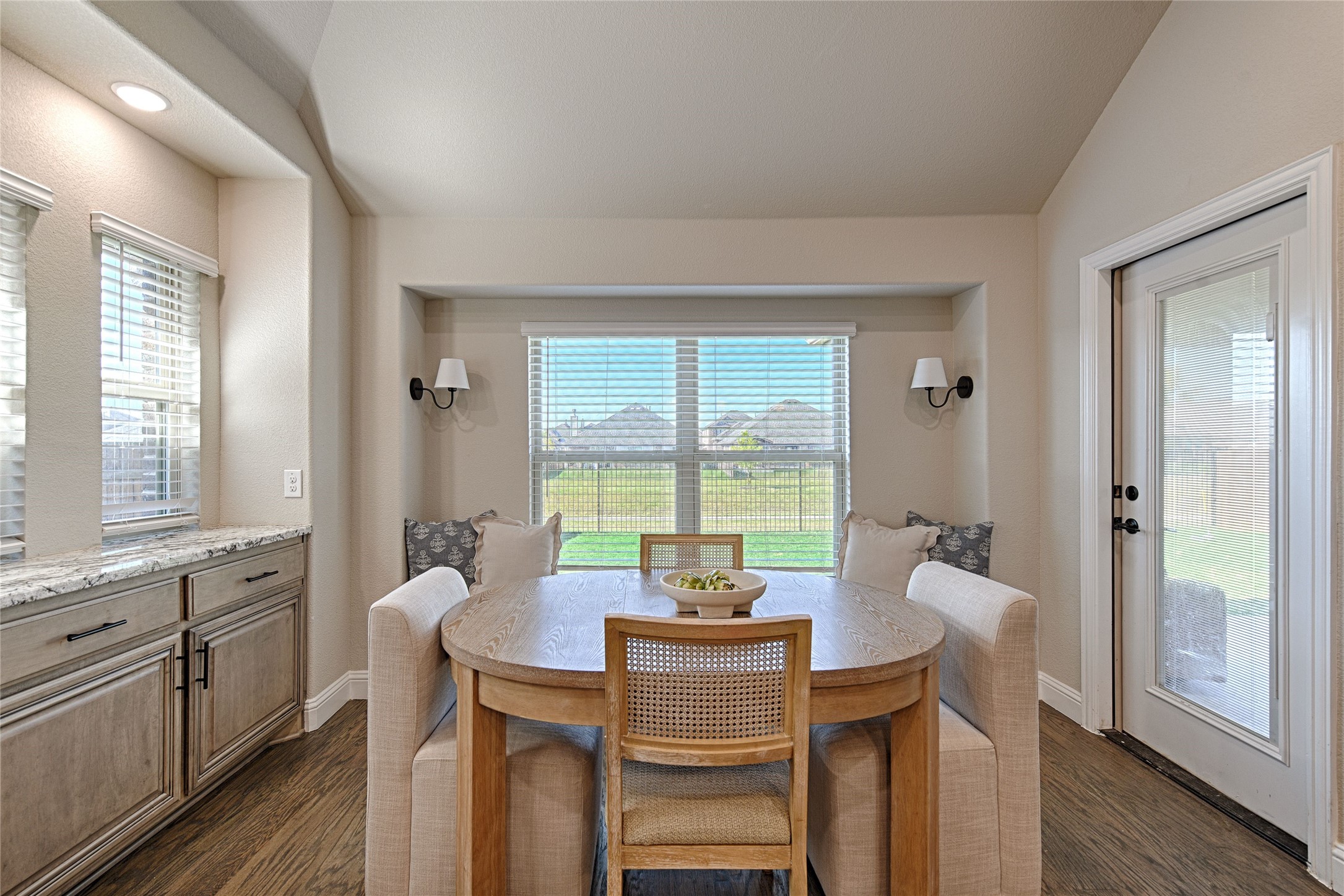 Burleson, Texas, 76028, United States, 4 Bedrooms Bedrooms, ,3 BathroomsBathrooms,Residential,For Sale,1954852